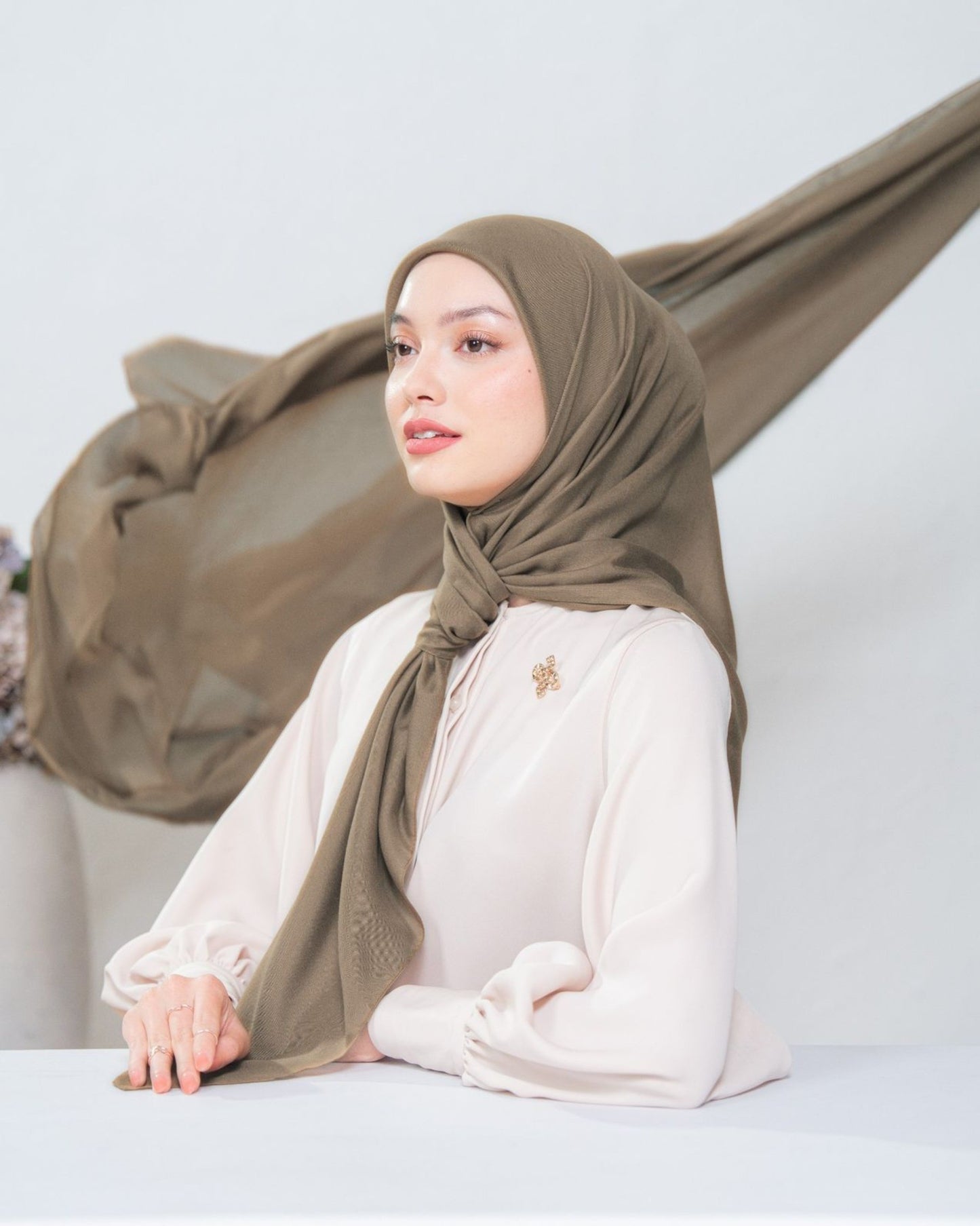 Heaven Lights - Voal Plain - Plain Square Voal Hijab