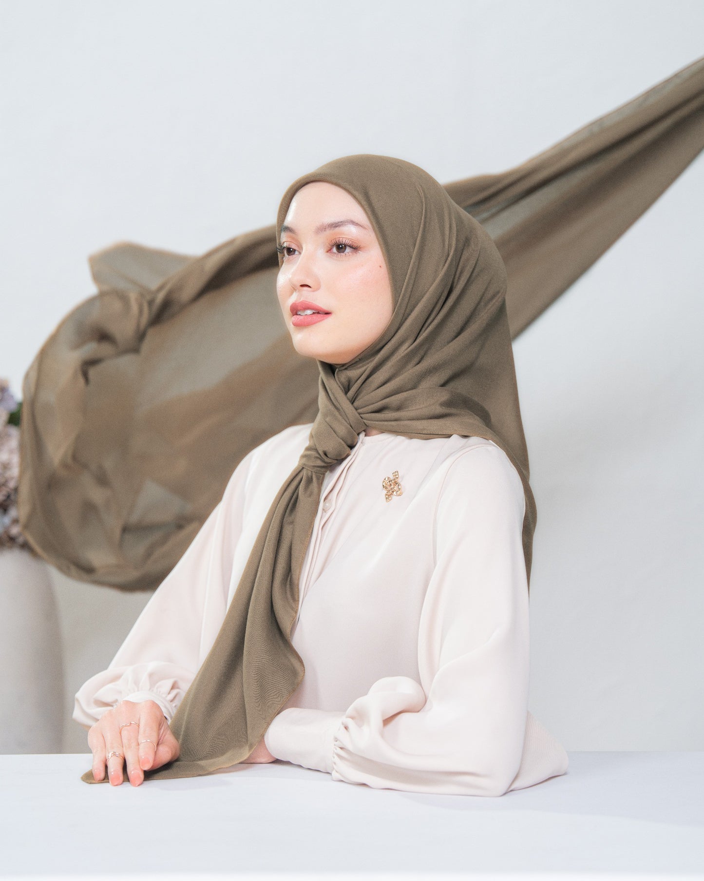Heaven Lights - Voal Plain - Plain Square Voal Hijab