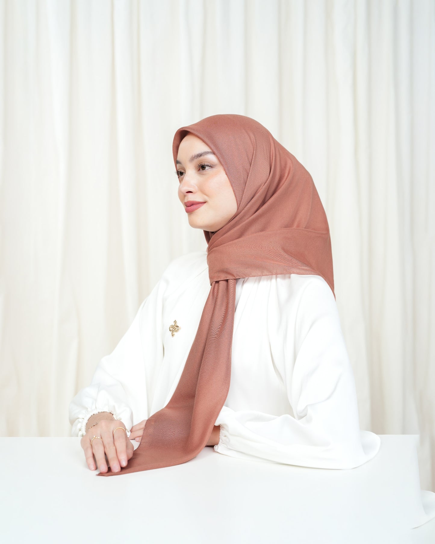 Heaven Lights - Voal Plain - Plain Square Voal Hijab