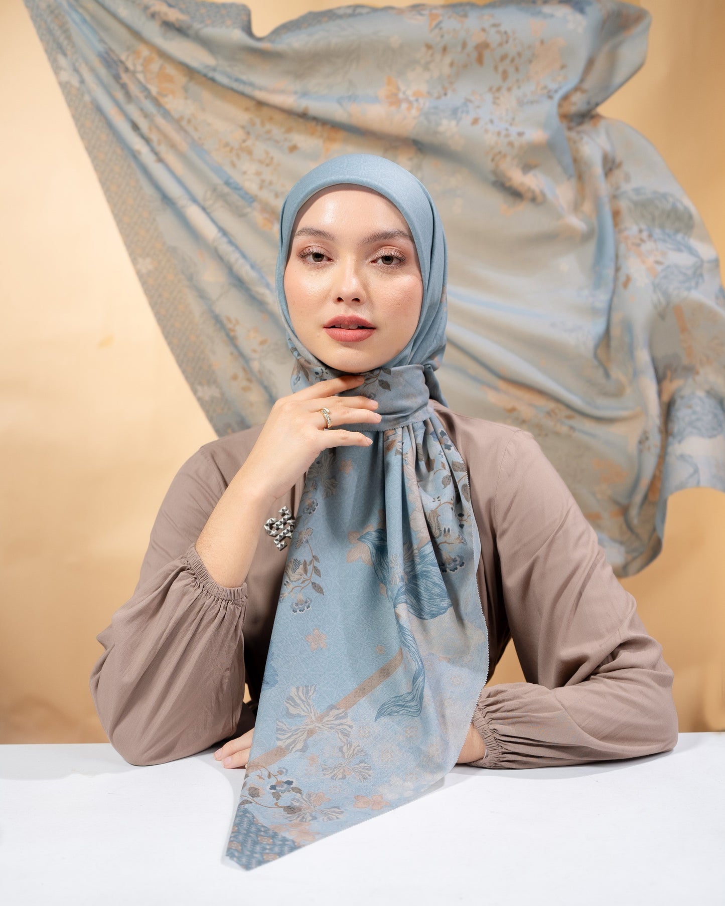 Agra Scarf