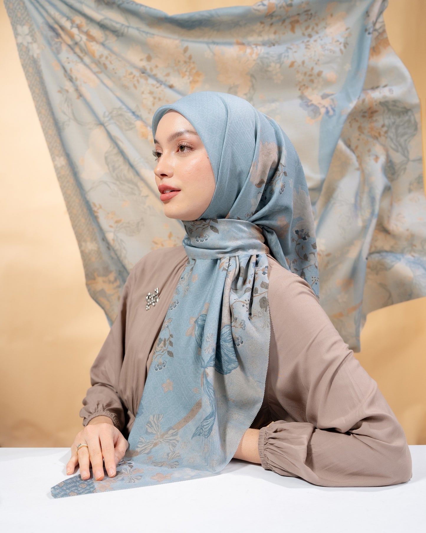 Agra Scarf