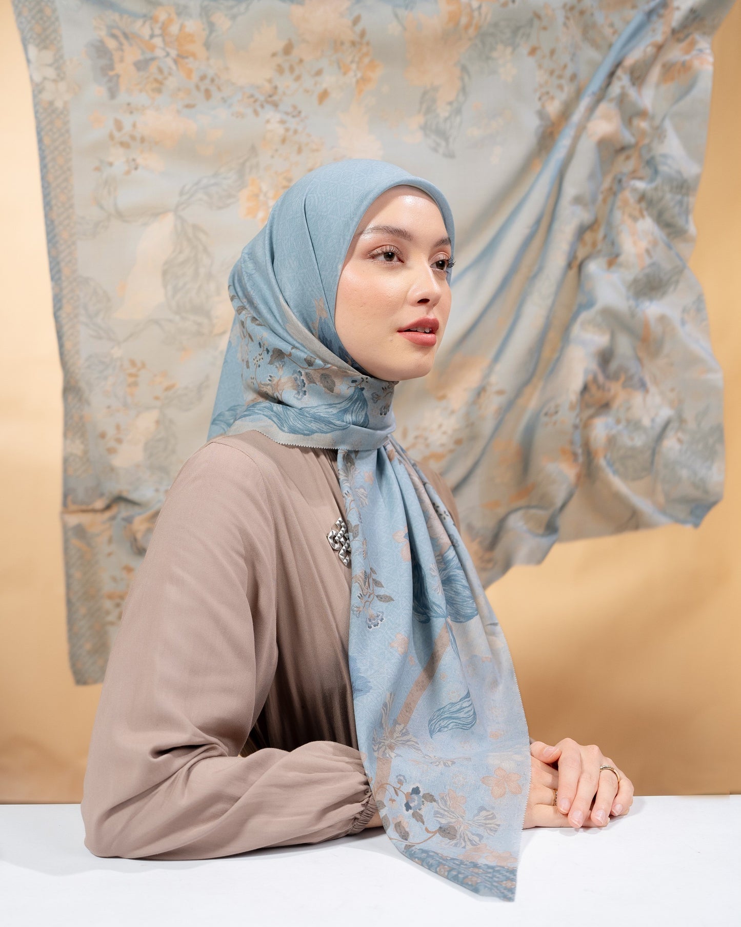 Agra Scarf