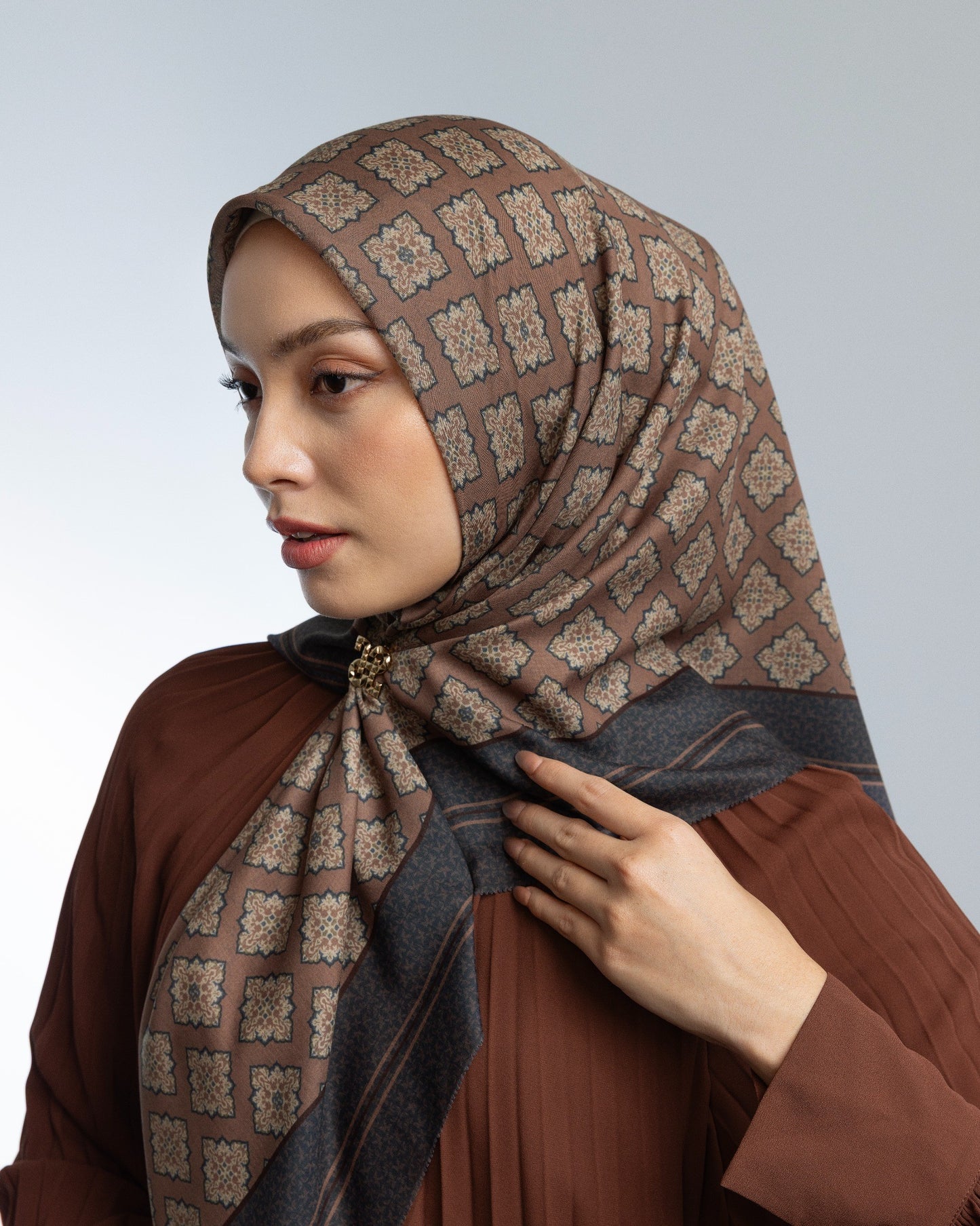 Rumila Scarf