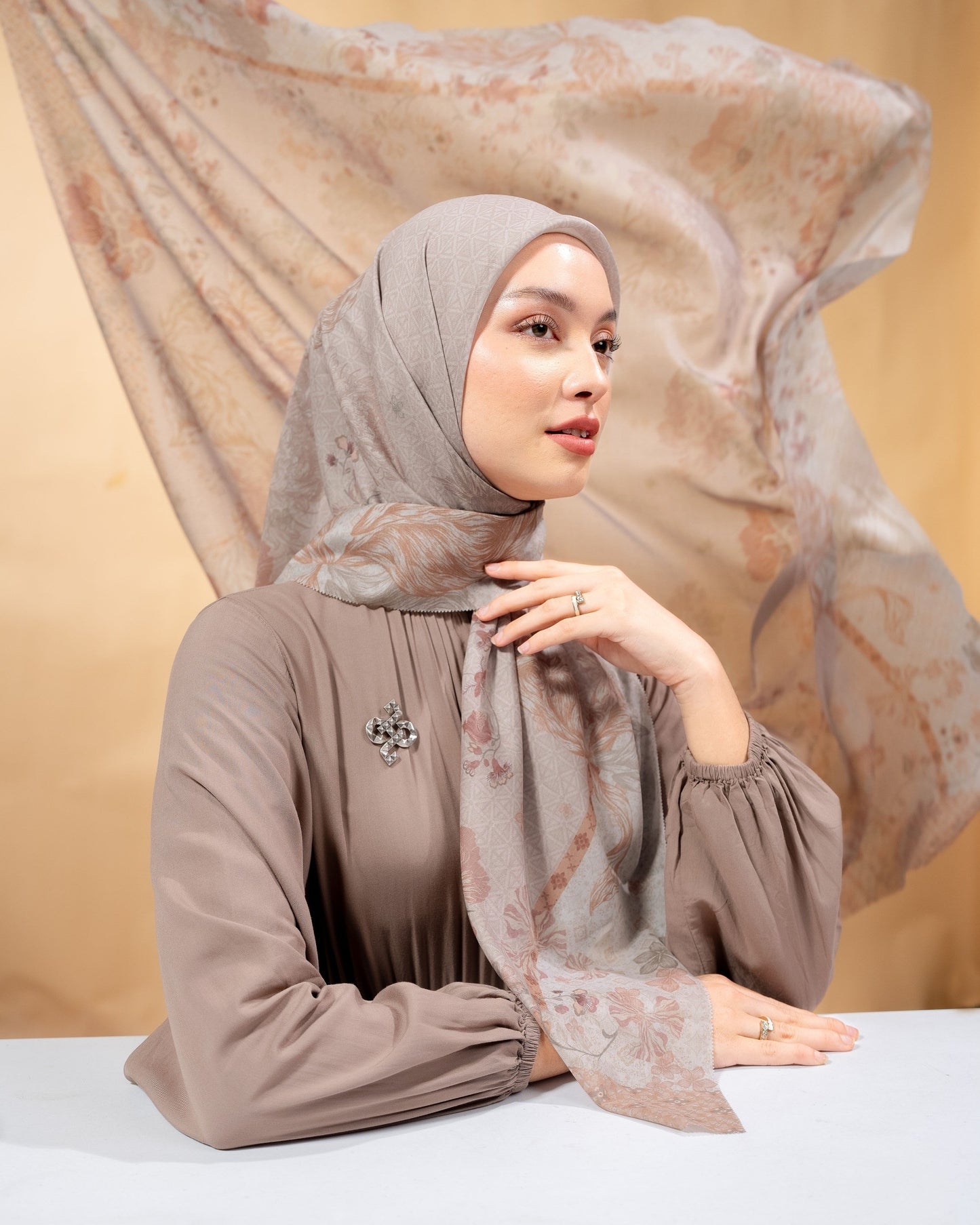 Agra Scarf