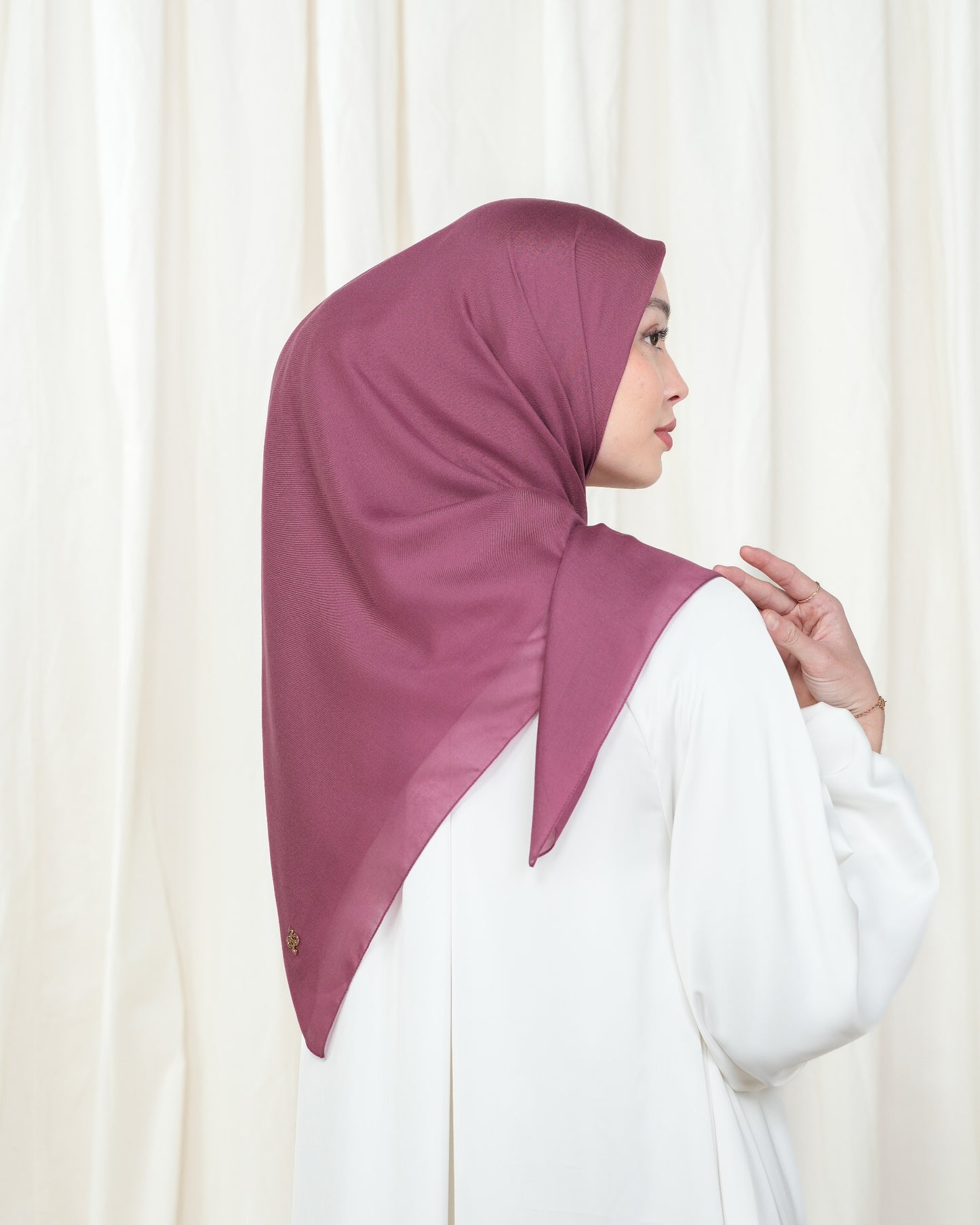 Heaven Lights - Voal Plain - Plain Square Voal Hijab