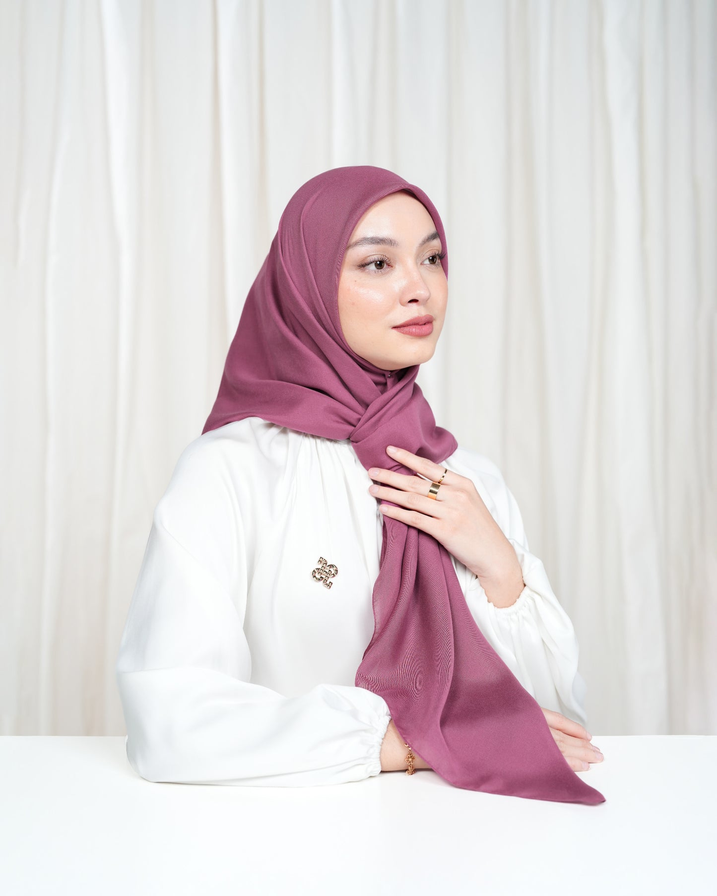 Heaven Lights - Voal Plain - Plain Square Voal Hijab