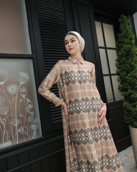 Elya Dress Privรฉ