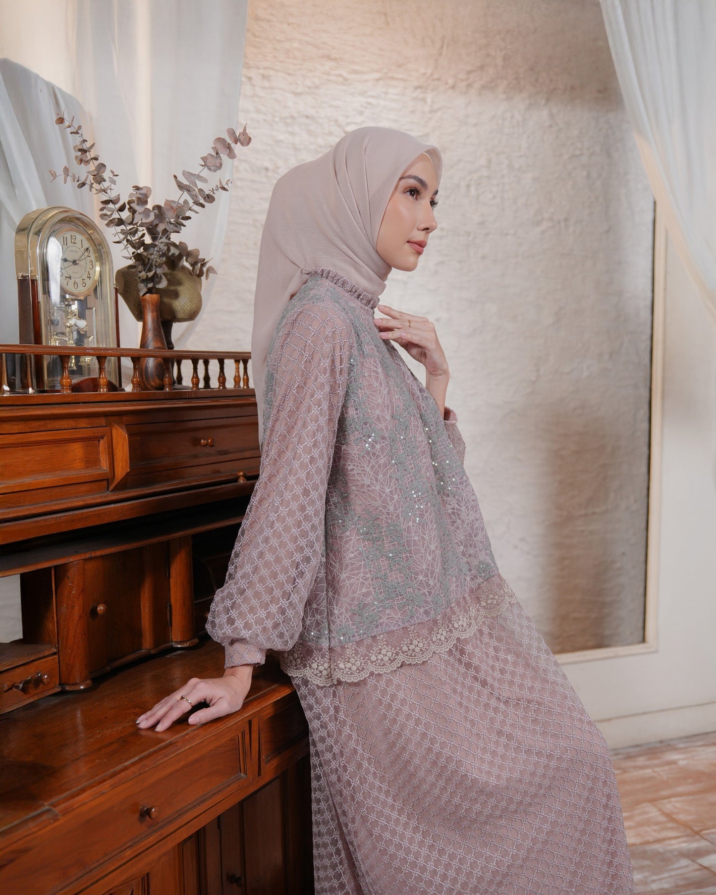 Nafeeza Dress Privé