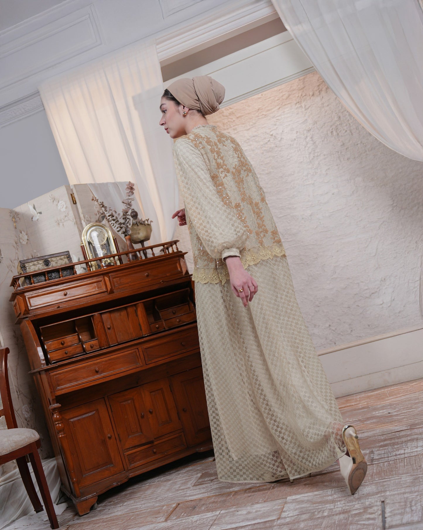Nafeeza Dress Privé