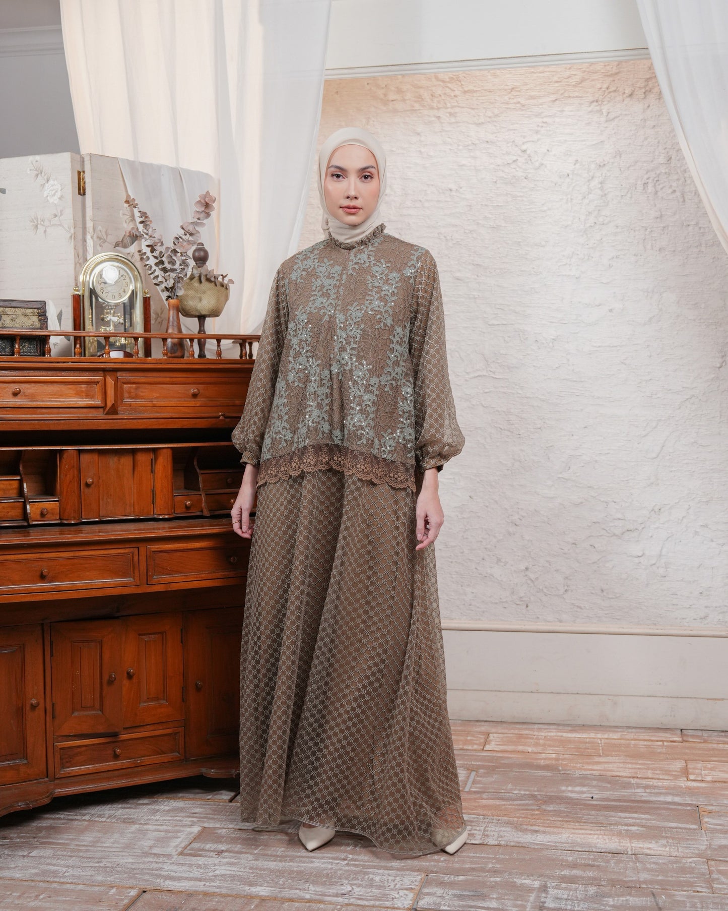 Nafeeza Dress Privé