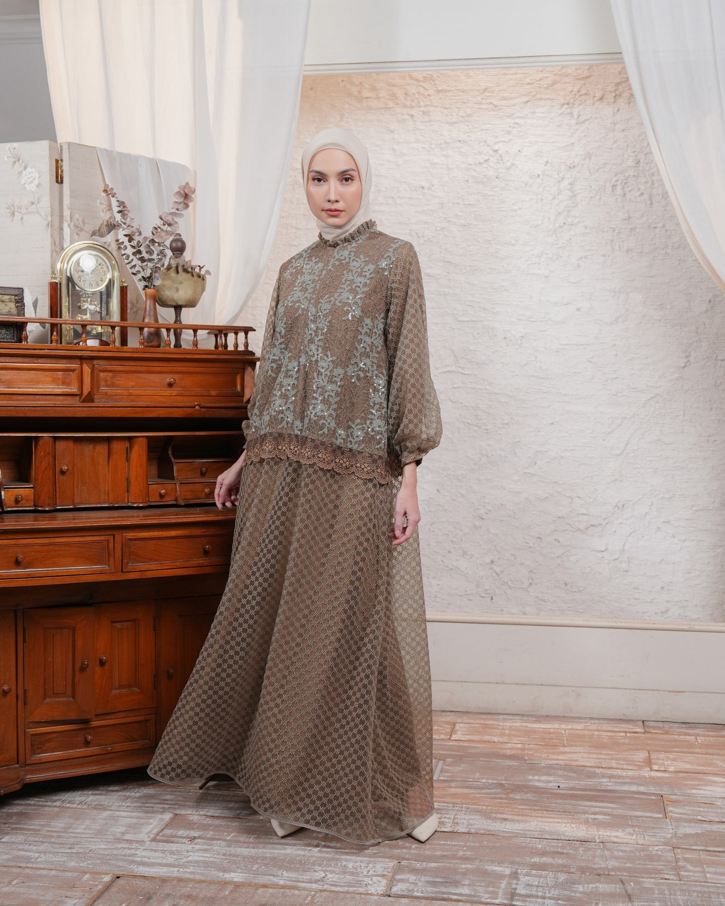 Nafeeza Dress Privé