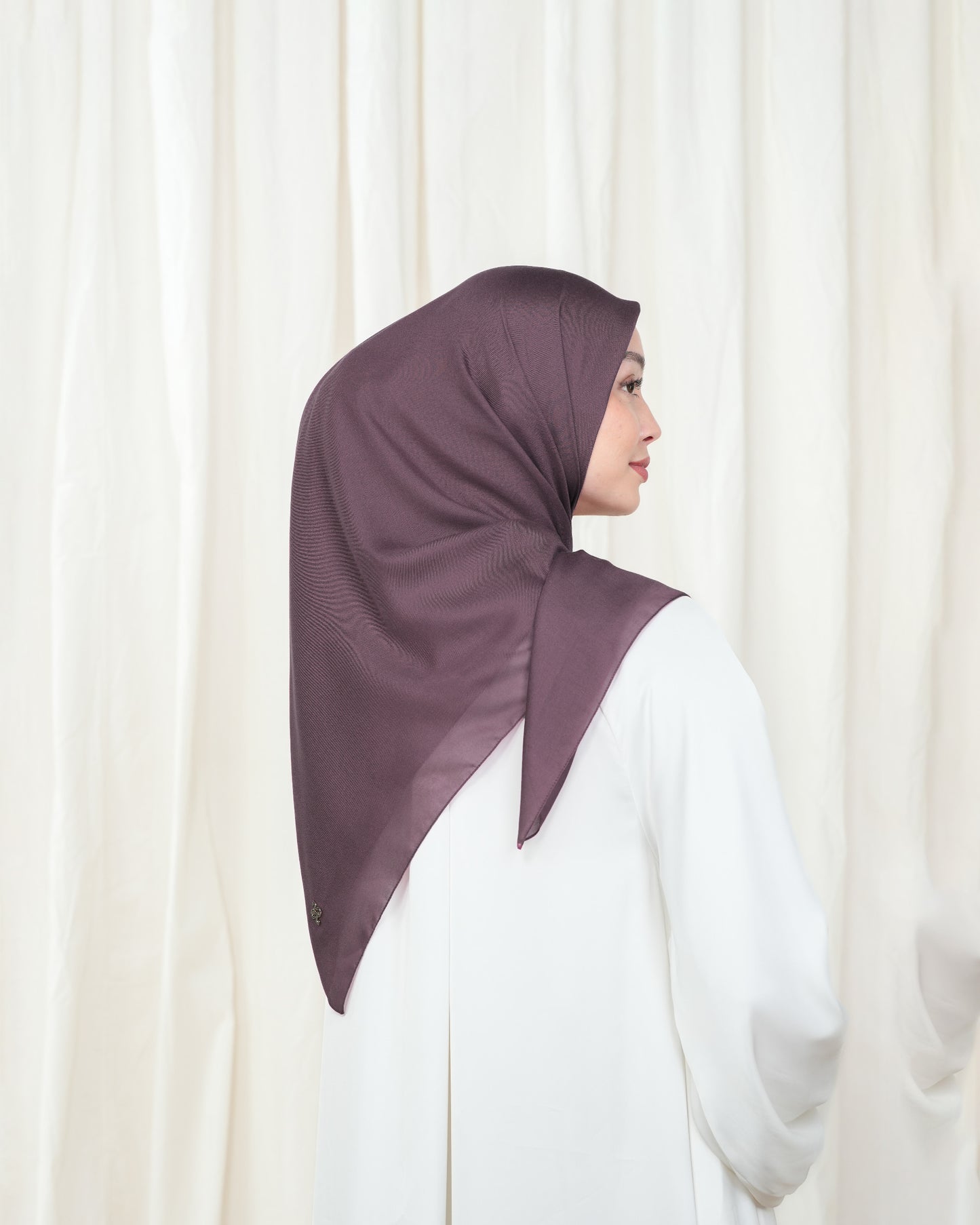 Heaven Lights - Voal Plain - Plain Square Voal Hijab