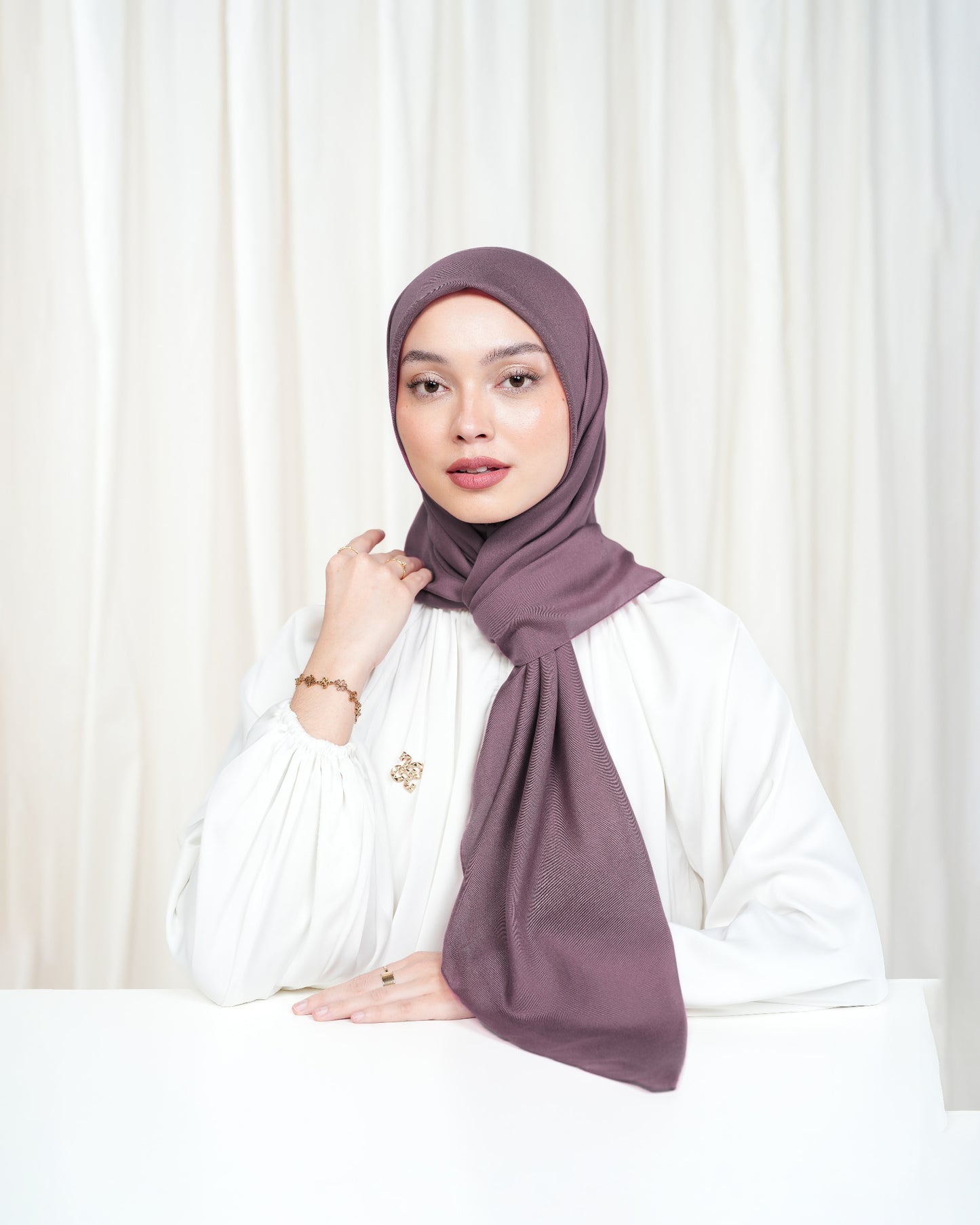 Heaven Lights - Voal Plain - Plain Square Voal Hijab