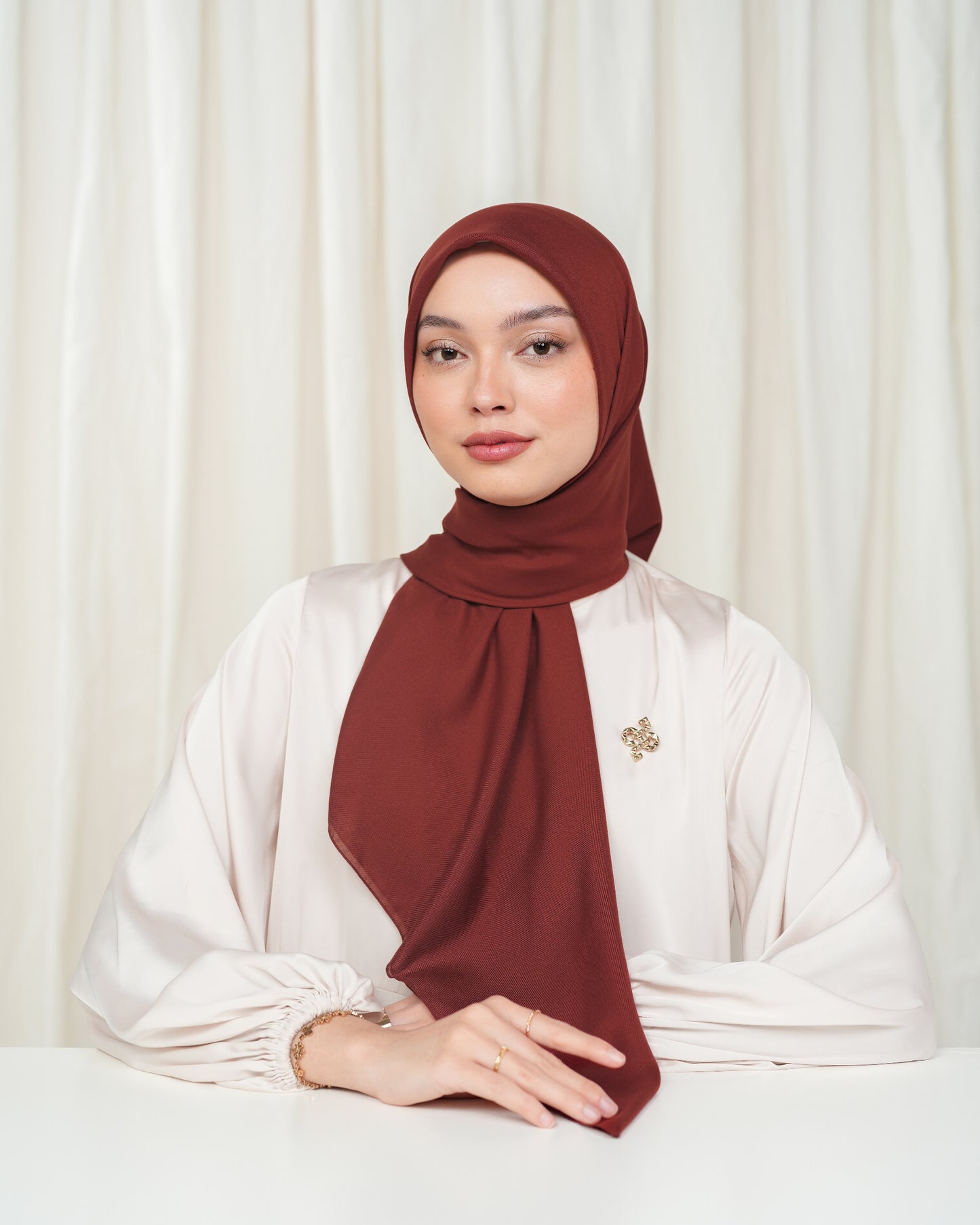 Heaven Lights - Voal Plain - Plain Square Voal Hijab