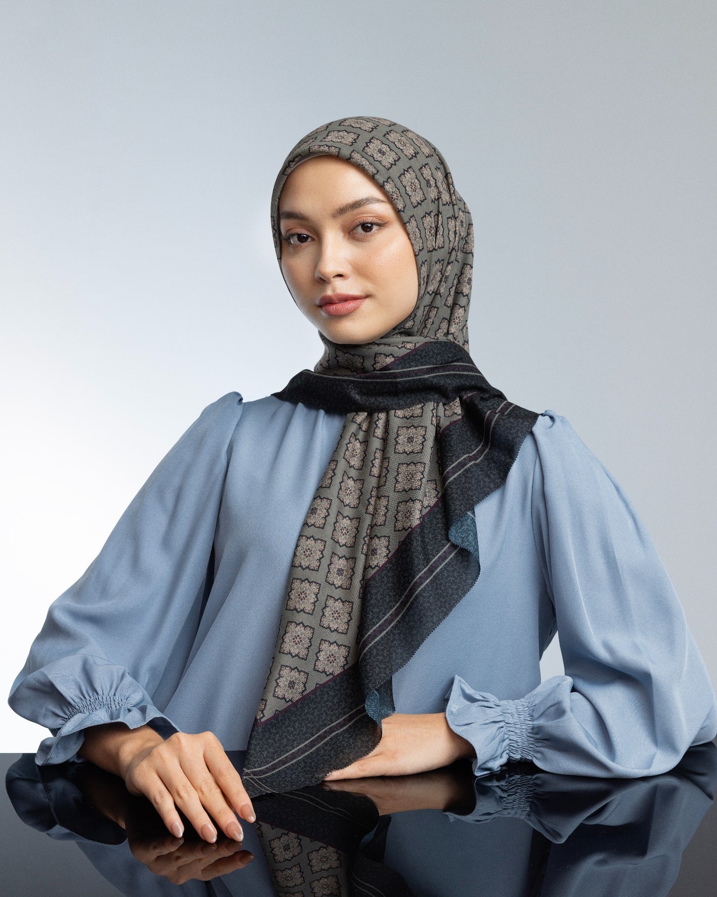 Rumila Scarf