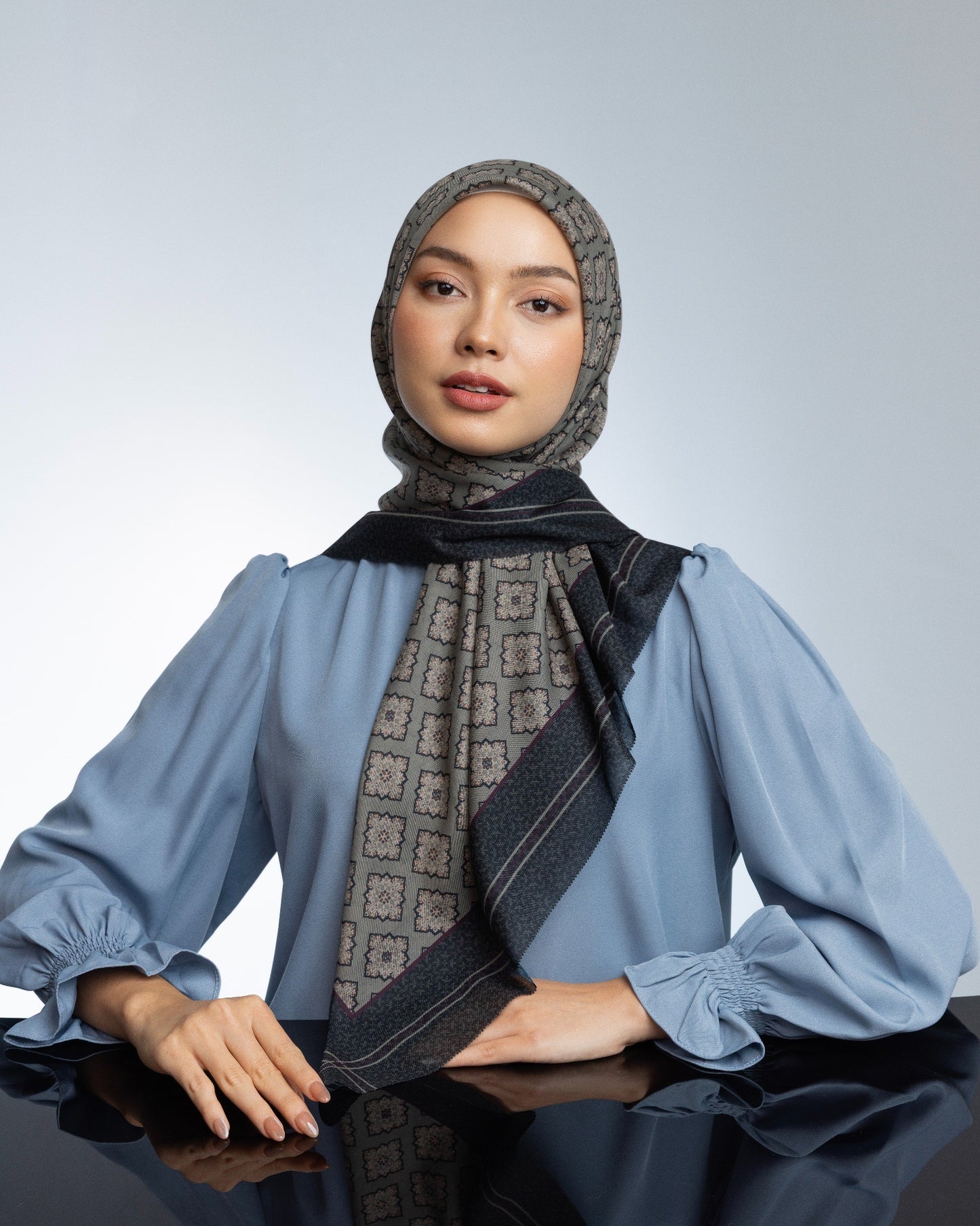 Rumila Scarf