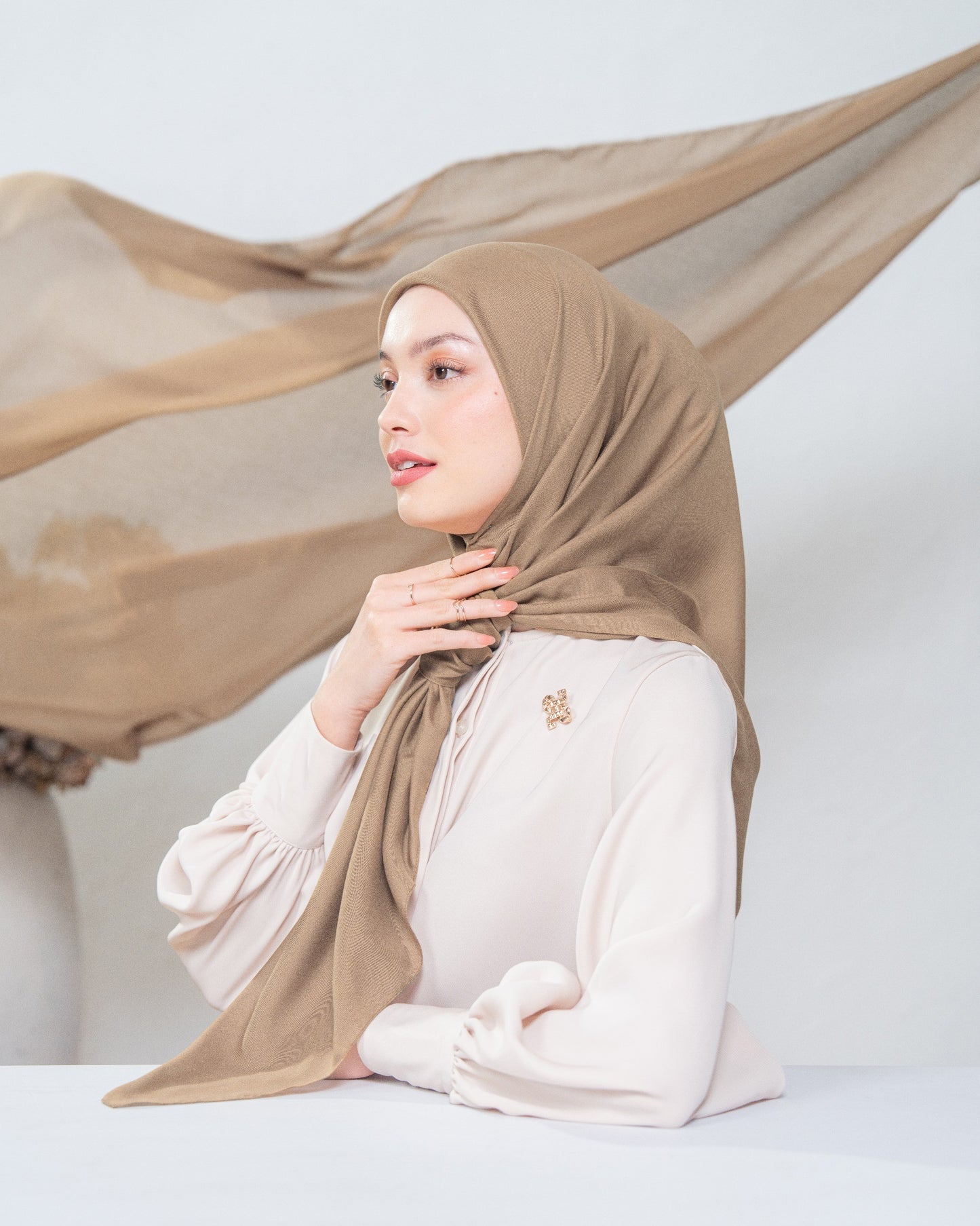 Heaven Lights - Voal Plain - Plain Square Voal Hijab