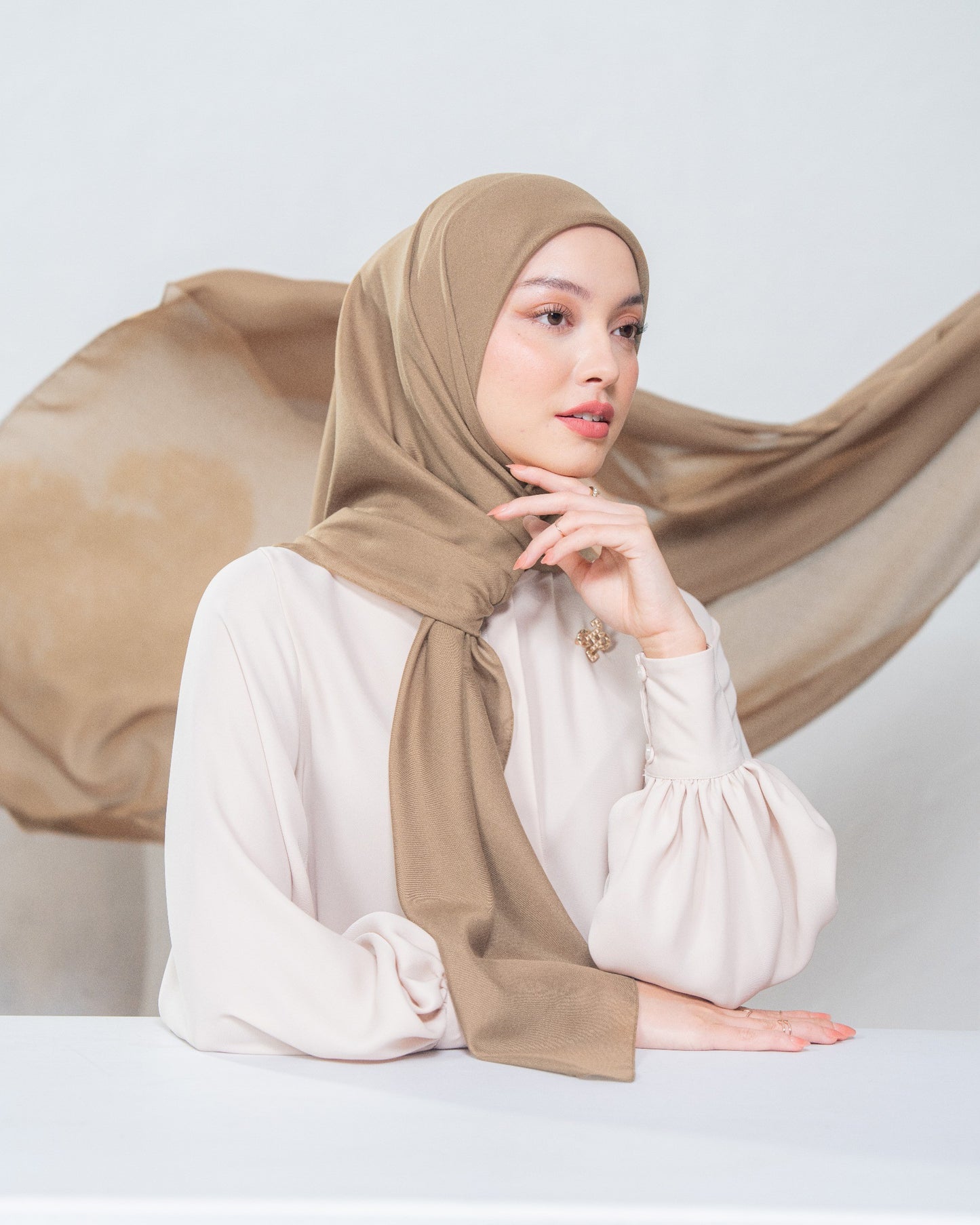 Heaven Lights - Voal Plain - Plain Square Voal Hijab