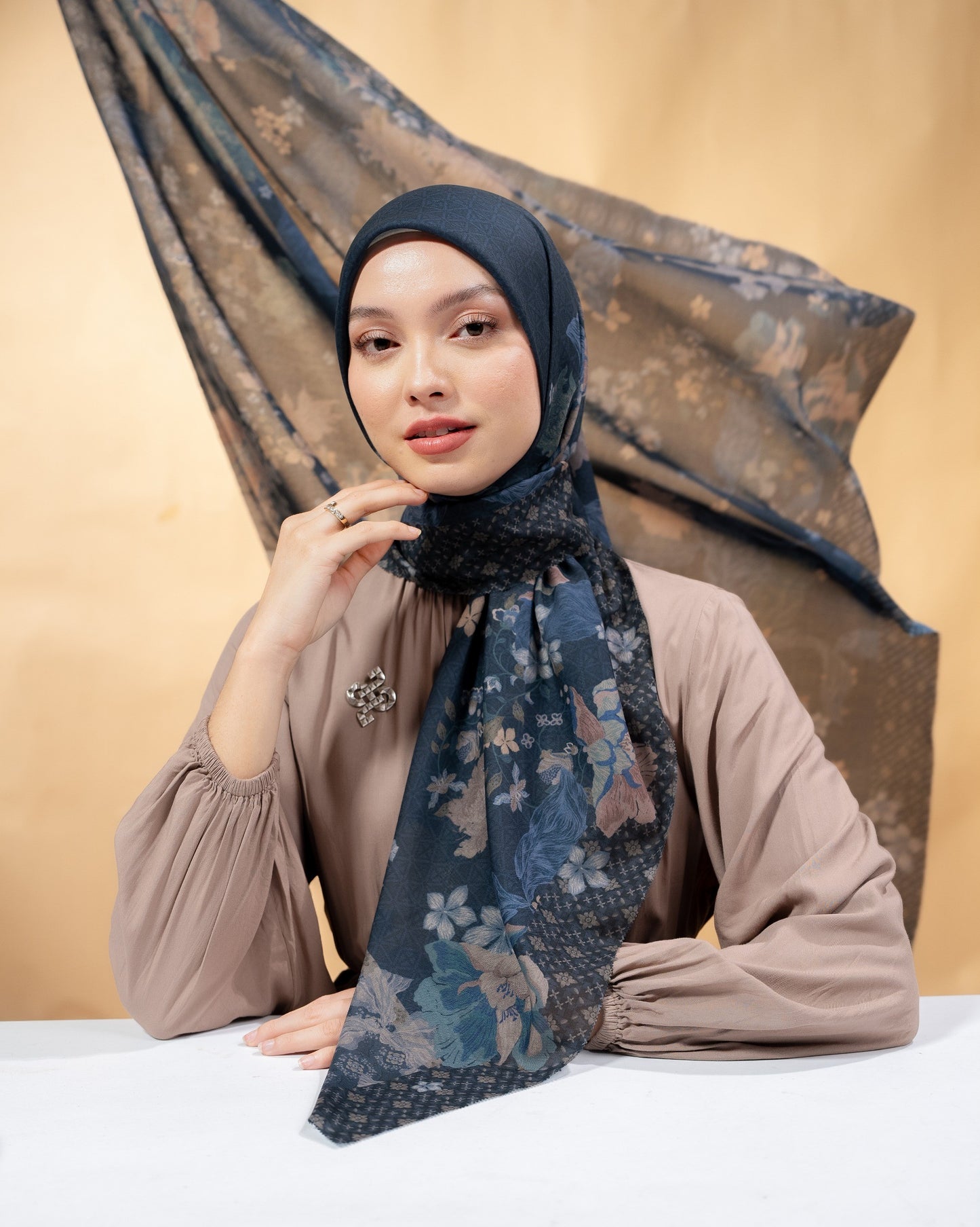 Agra Scarf
