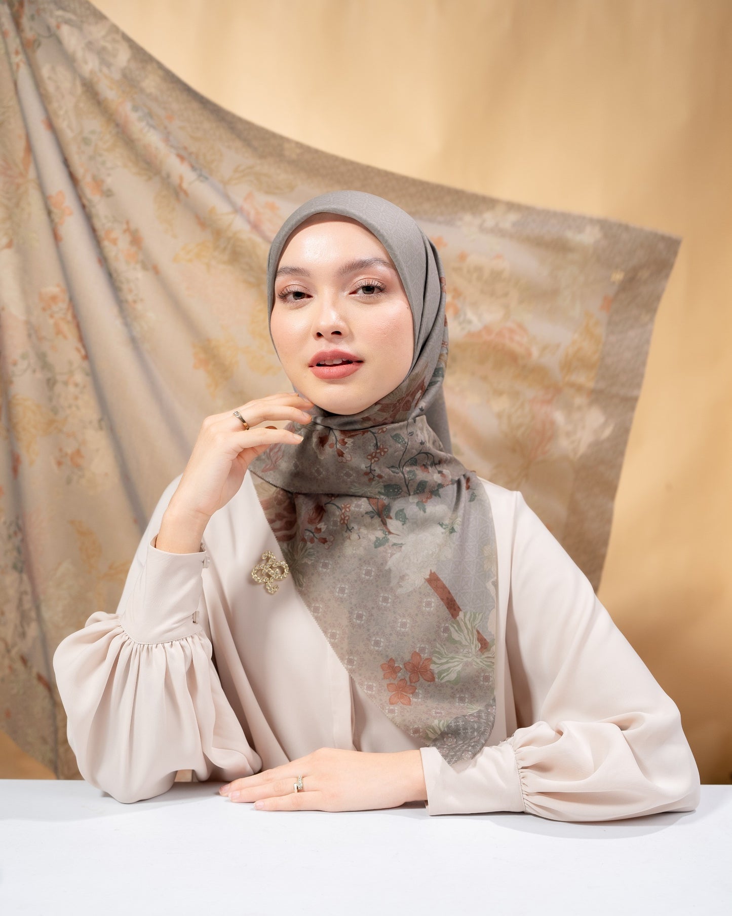 Agra Scarf