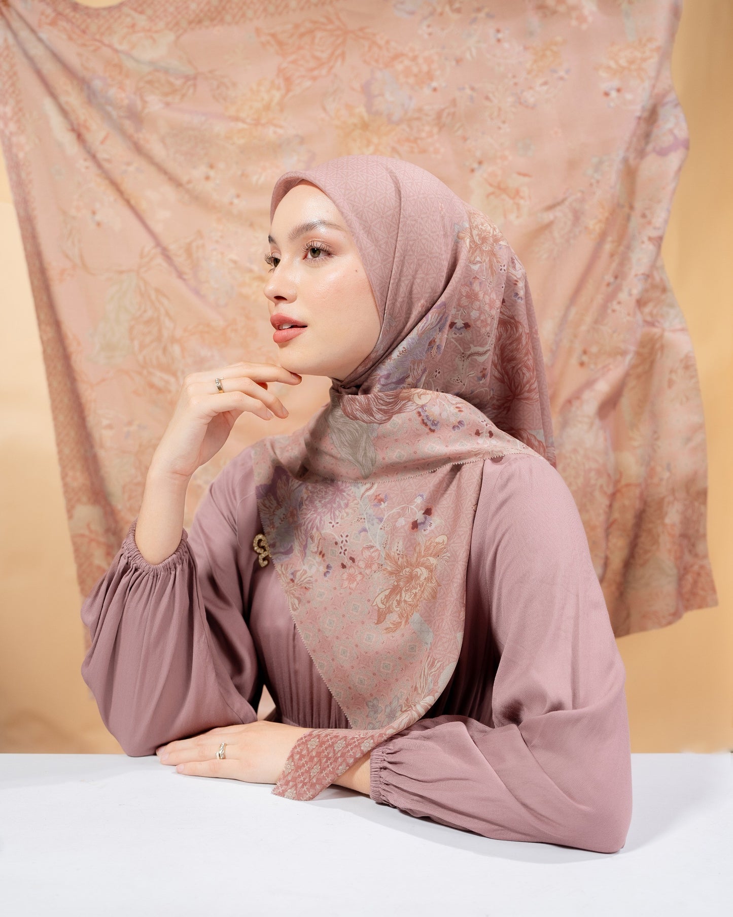 Agra Scarf