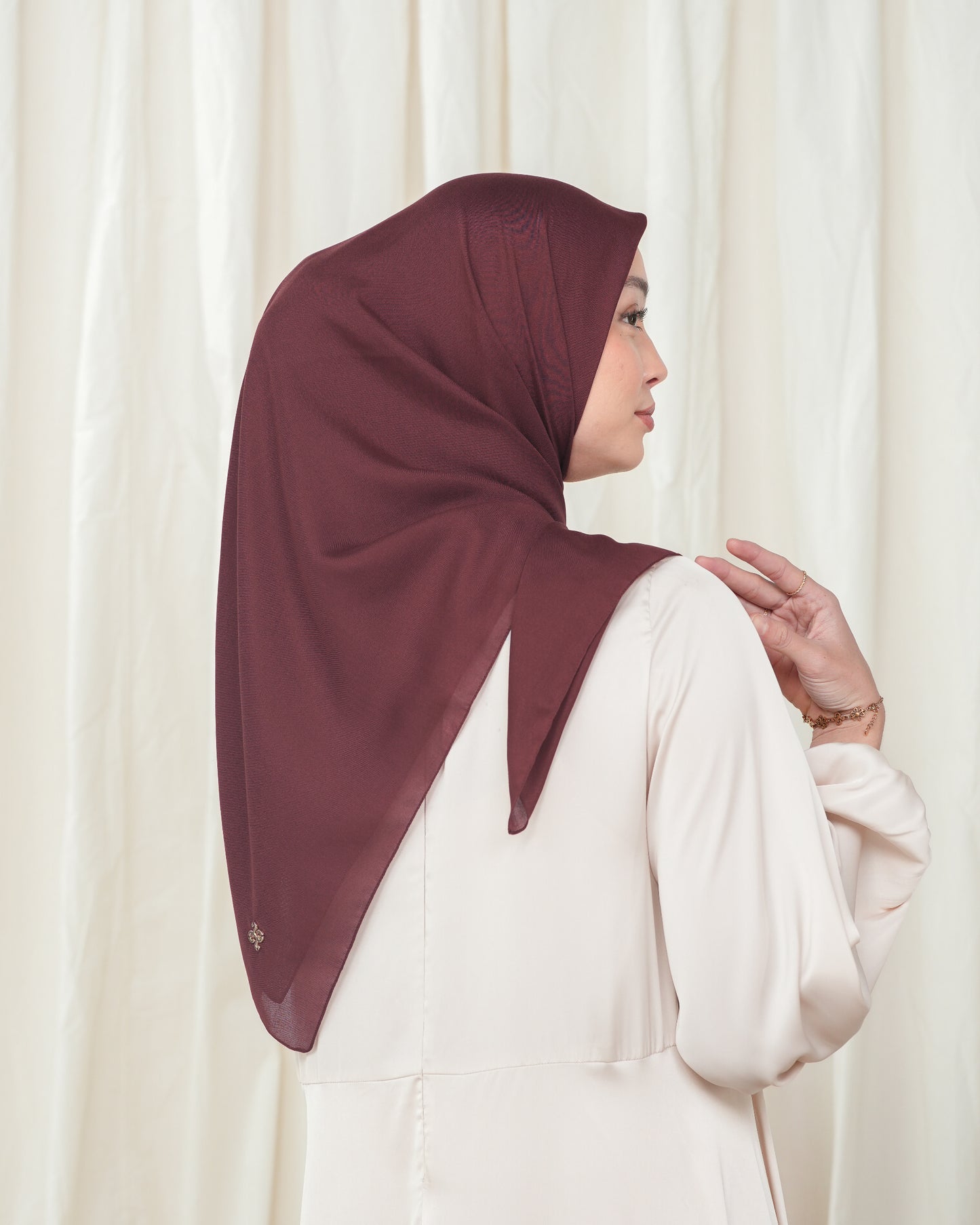 Heaven Lights - Voal Plain - Plain Square Voal Hijab