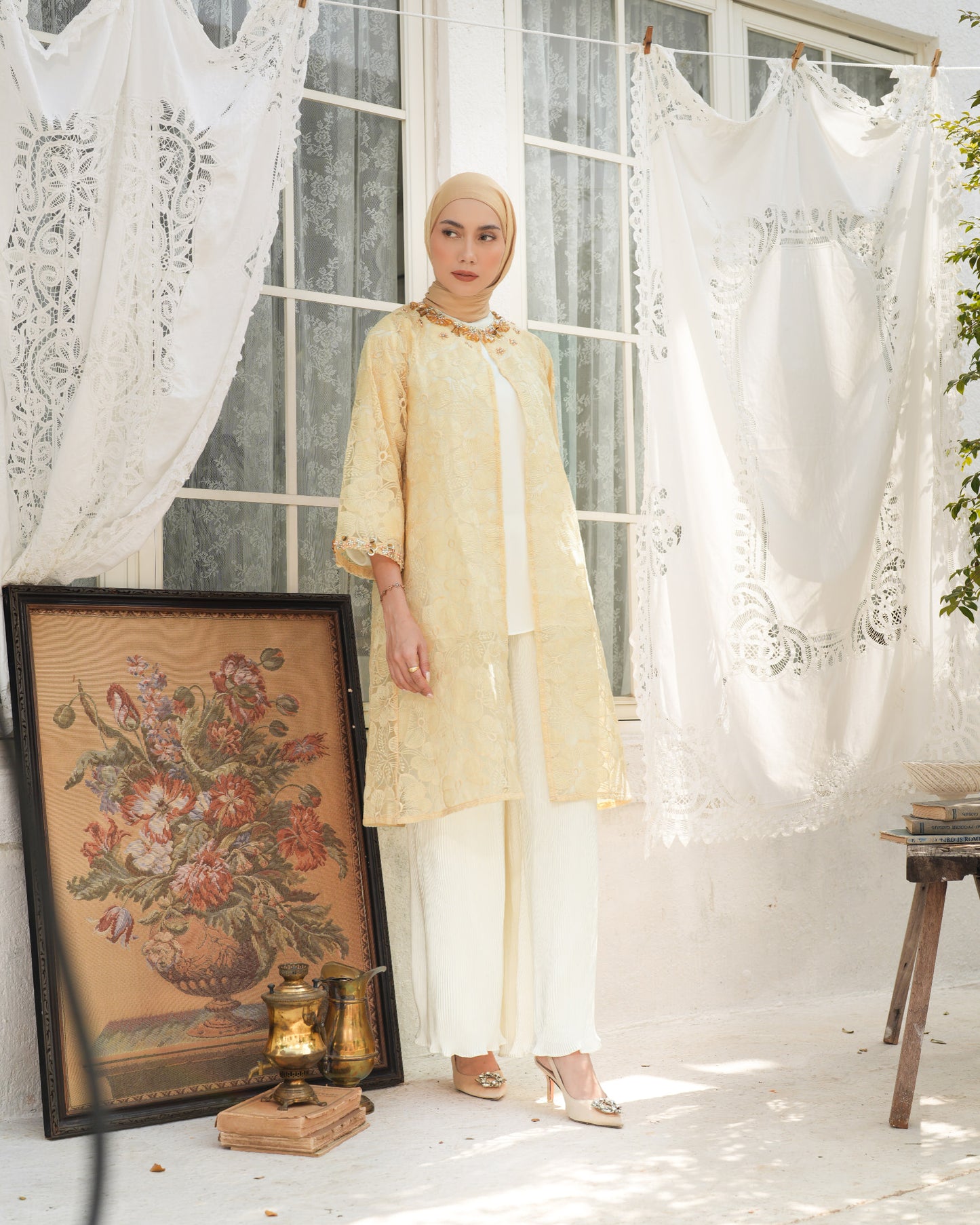Audrina Outer Privé