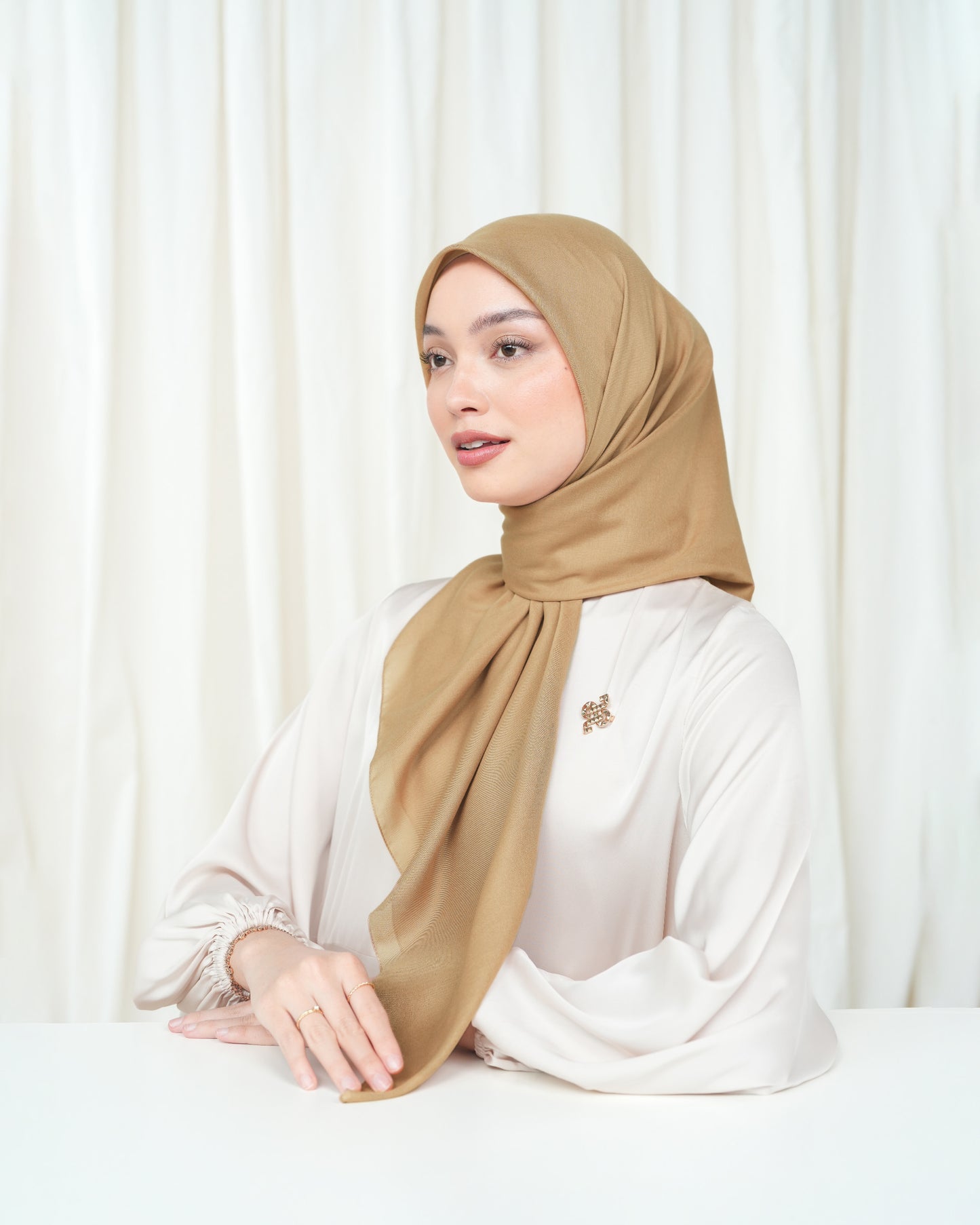 Heaven Lights - Voal Plain - Plain Square Voal Hijab