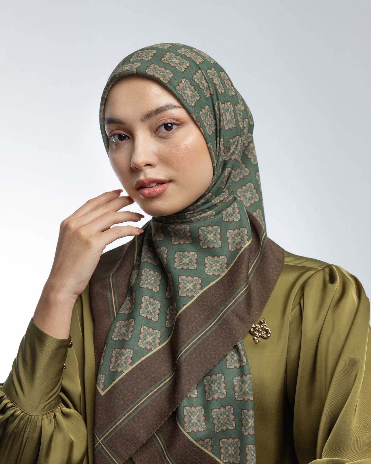 Rumila Scarf