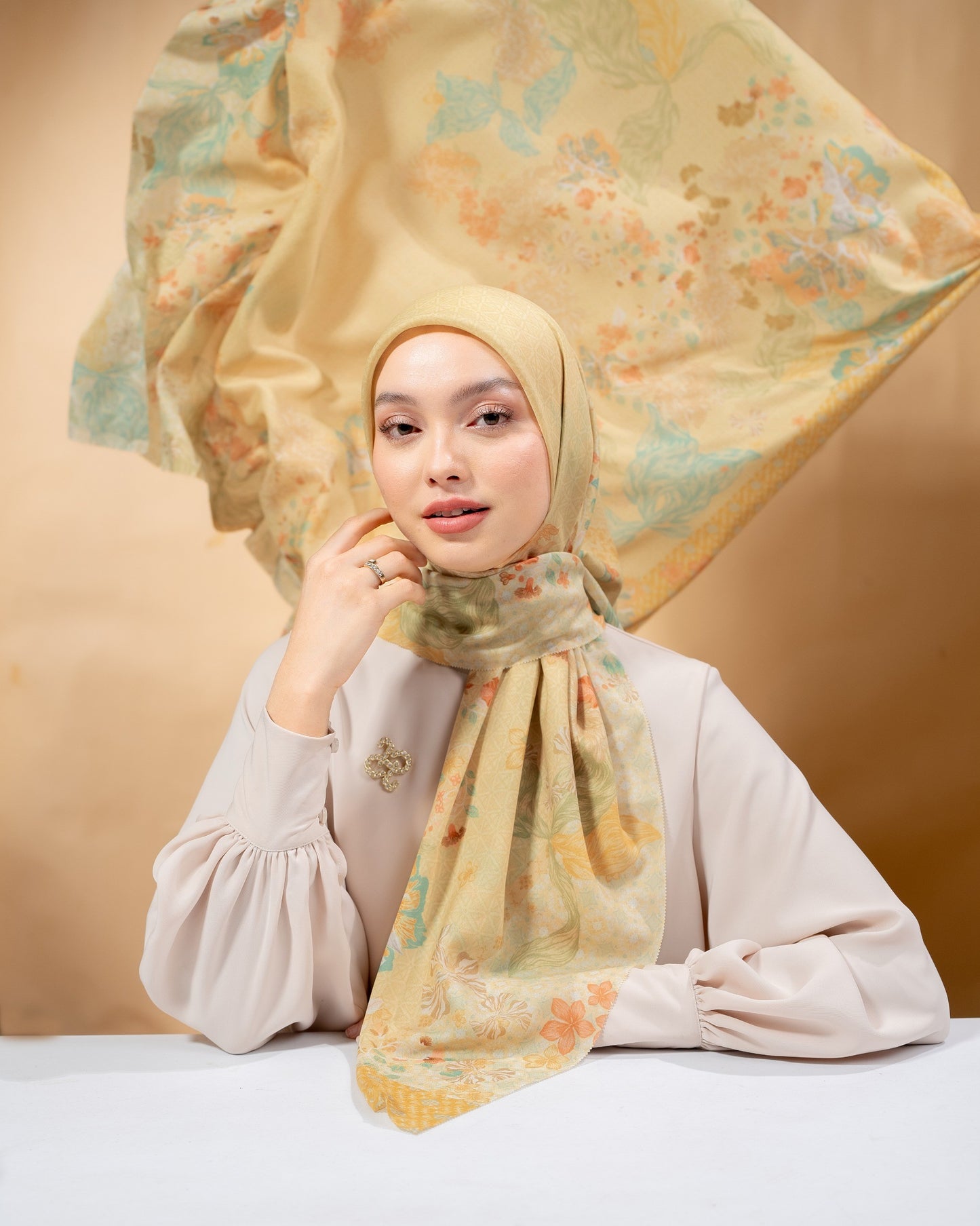 Agra Scarf