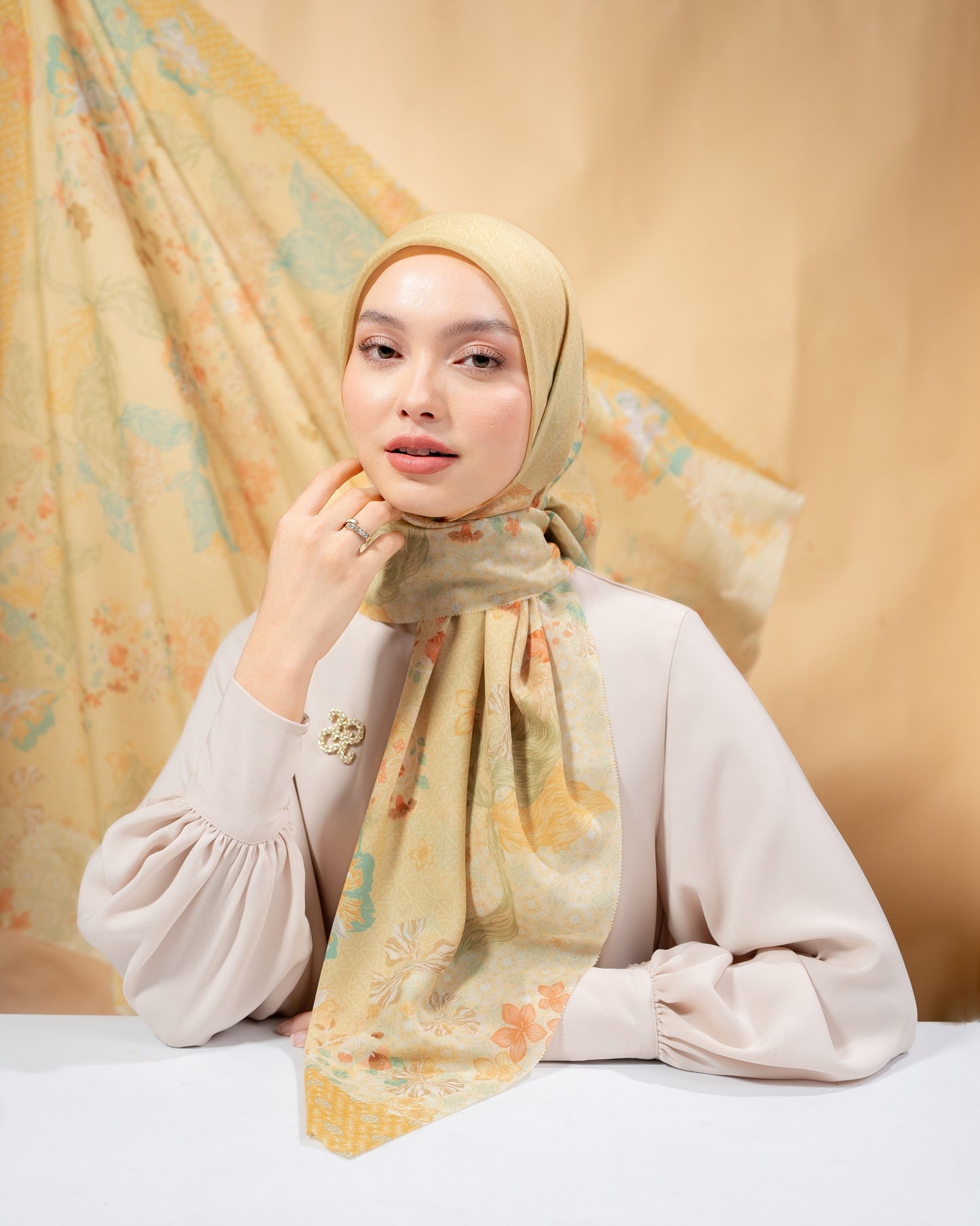 Agra Scarf