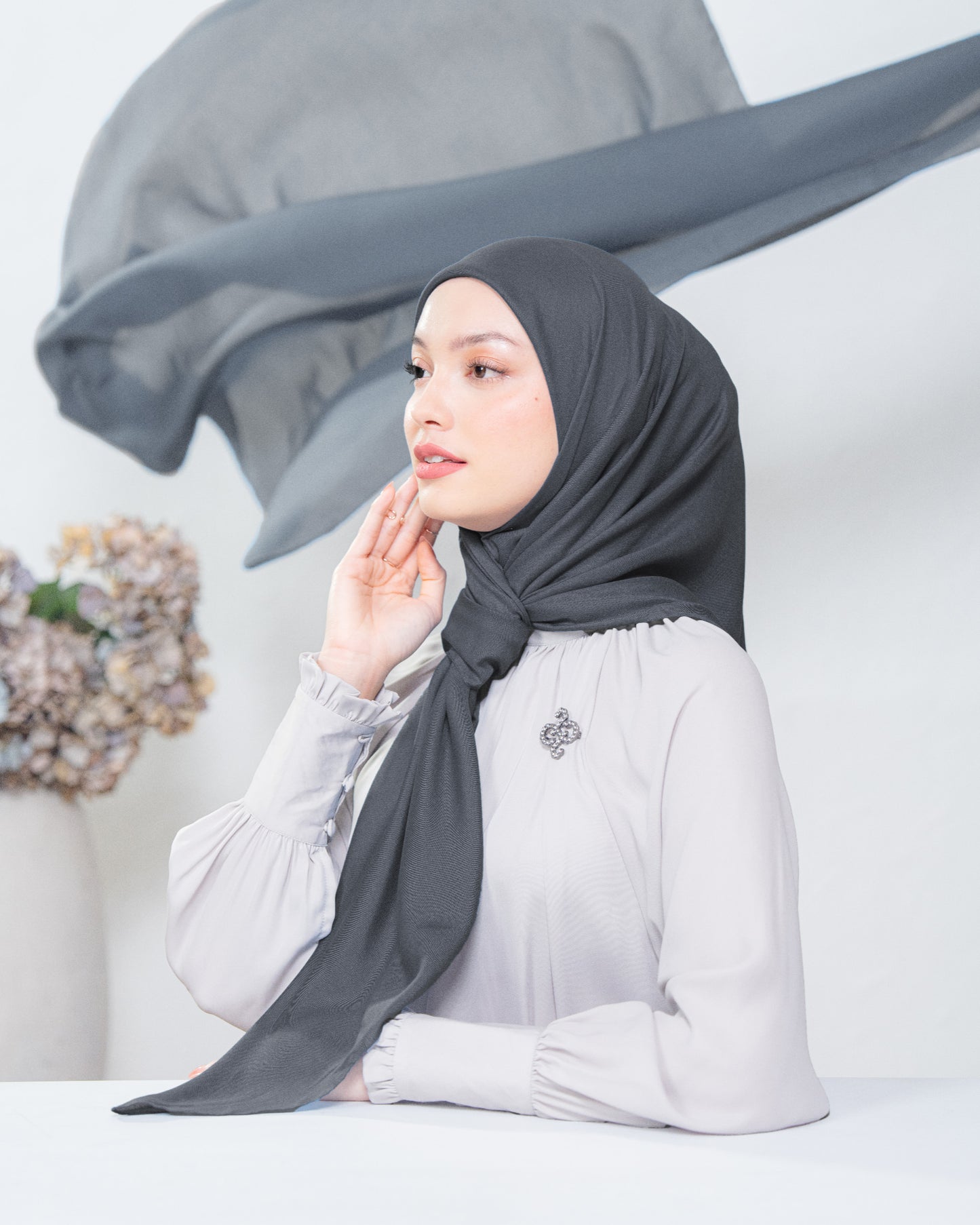 Heaven Lights - Voal Plain - Plain Square Voal Hijab
