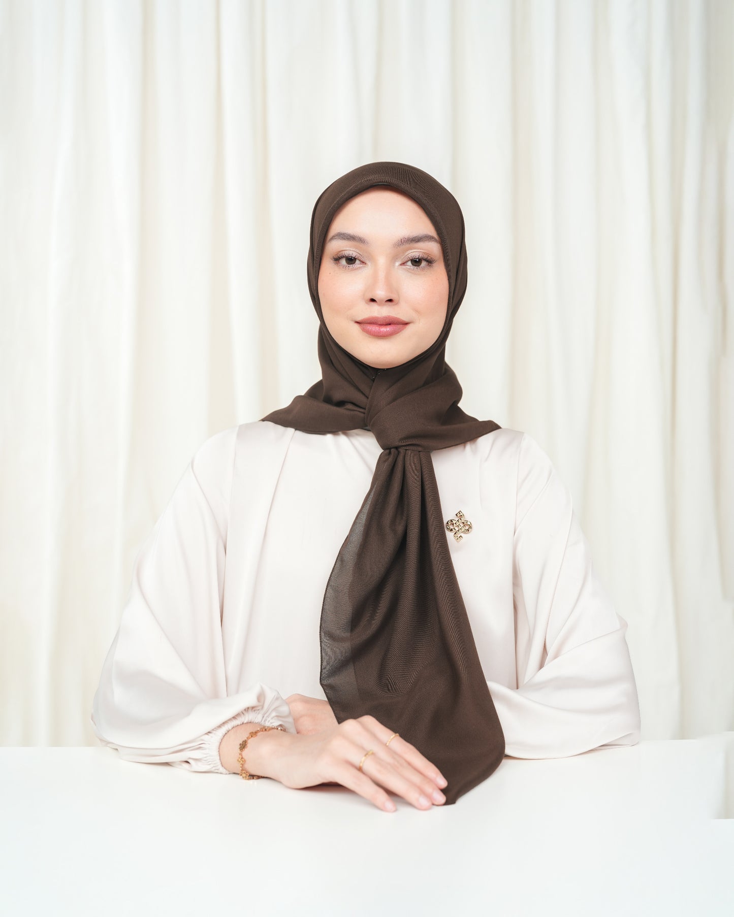 Heaven Lights - Voal Plain - Plain Square Voal Hijab