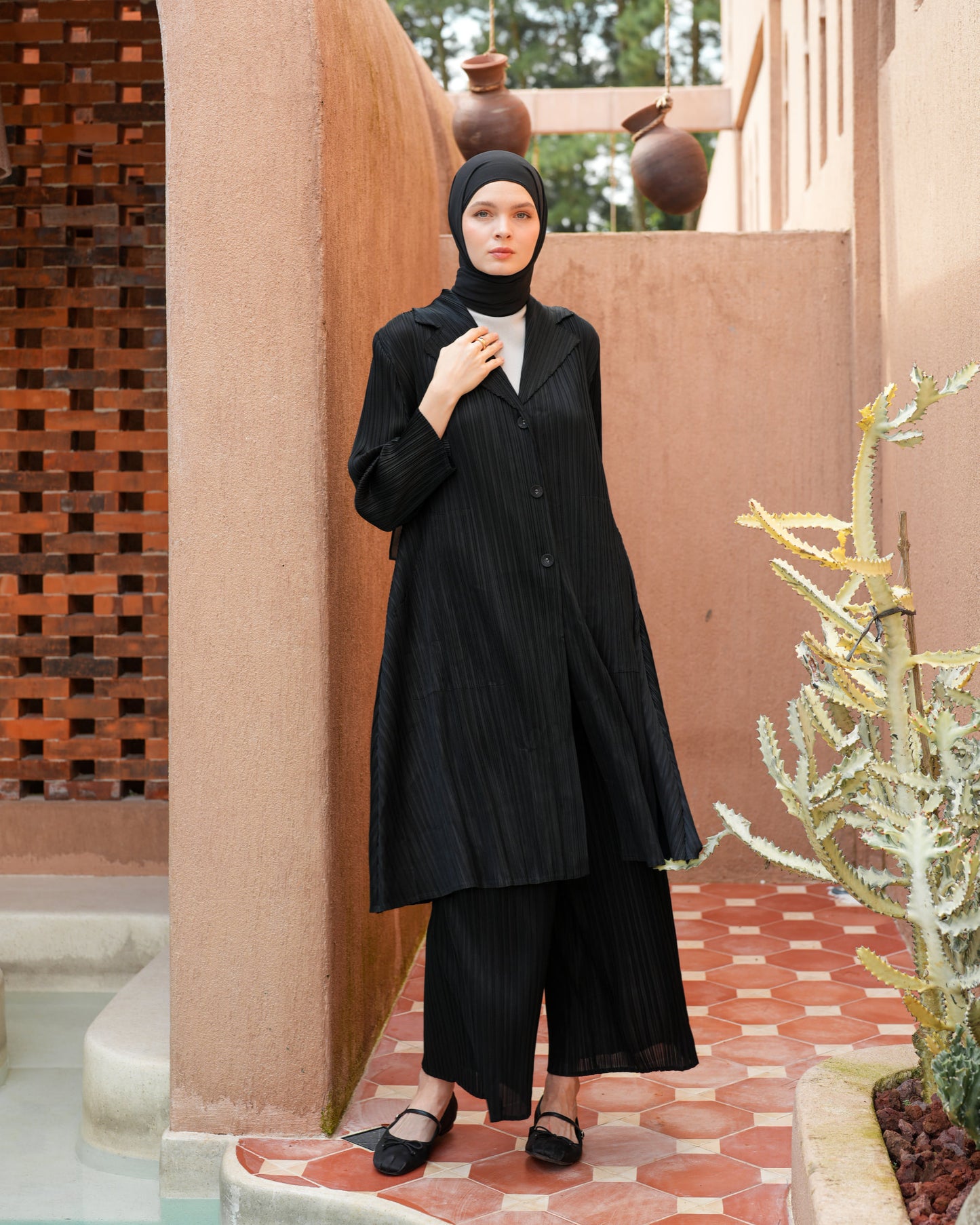 Ayumi Pleated Pants