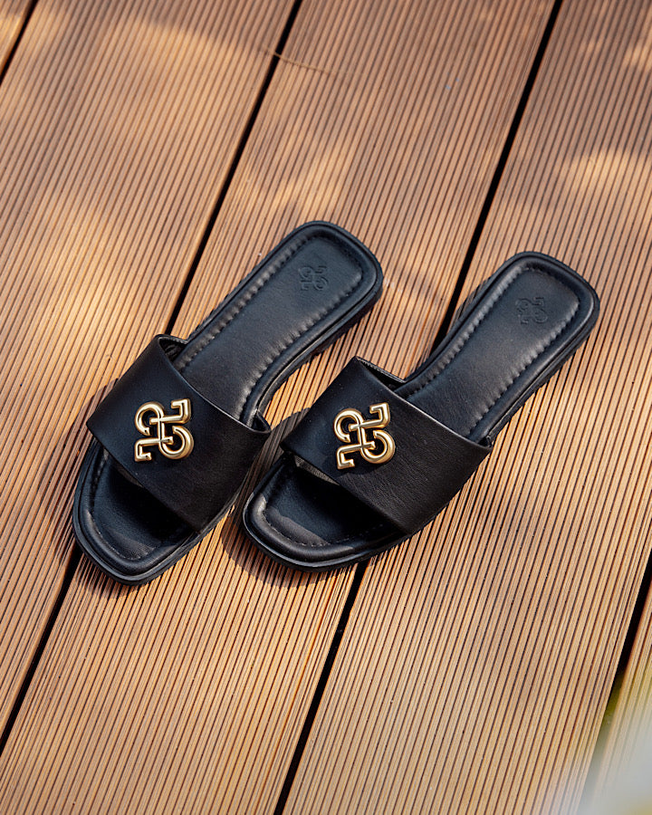 Estelle Flat Sandals