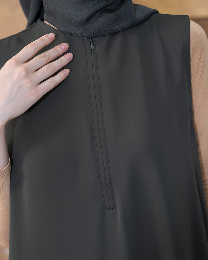 Elana Sleeveless Dress
