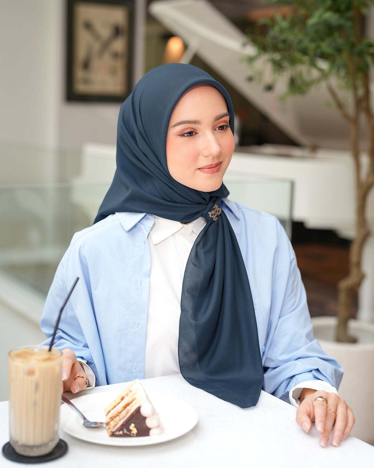 Heaven Lights - Voal Plain - Plain Square Voal Hijab