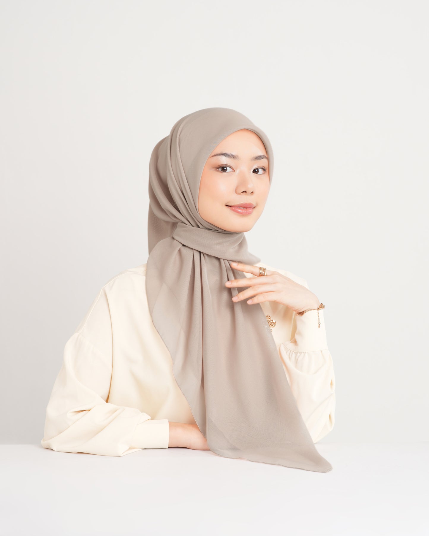 New HL Paris with Diamond Logo