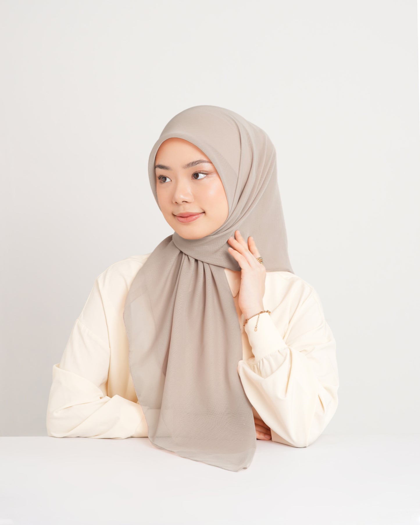 New HL Paris with Diamond Logo