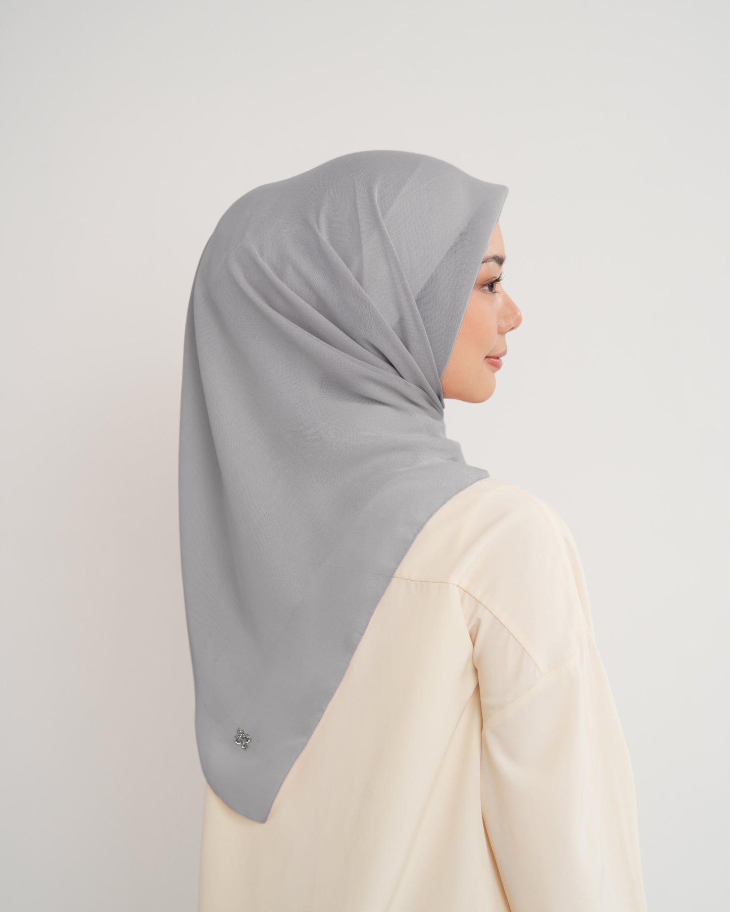 New HL Paris with Diamond Logo