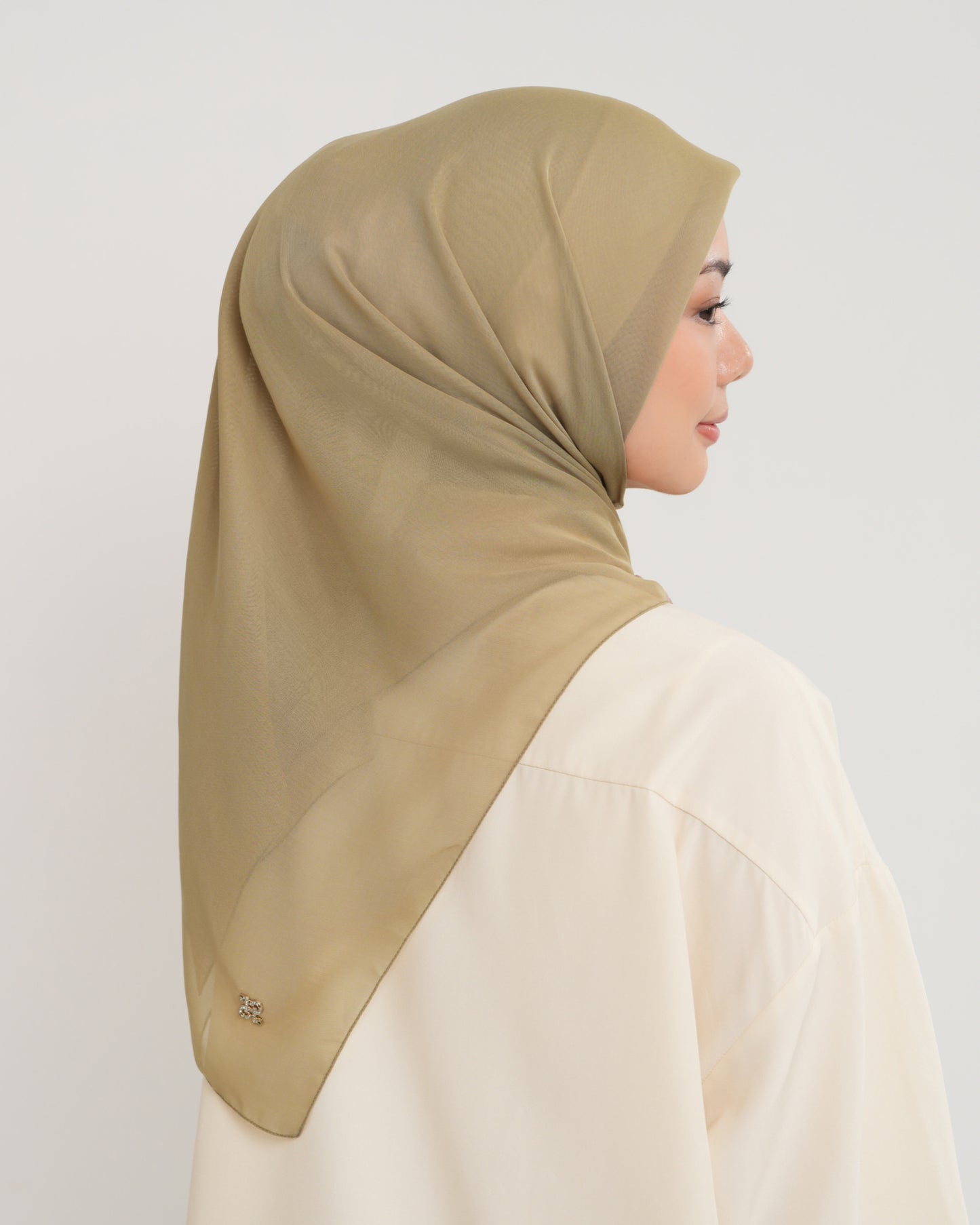 New HL Paris with Diamond Logo