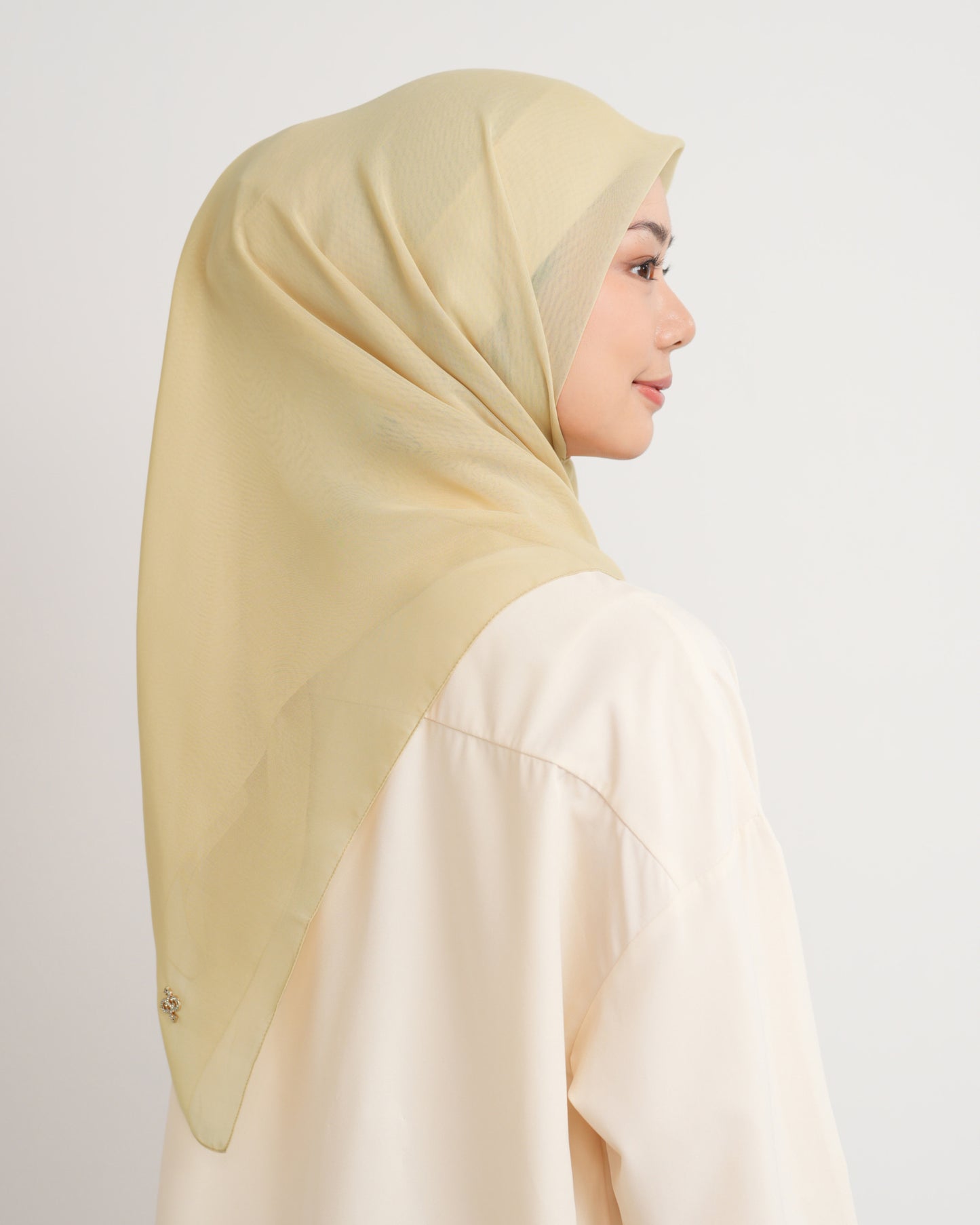 New HL Paris with Diamond Logo