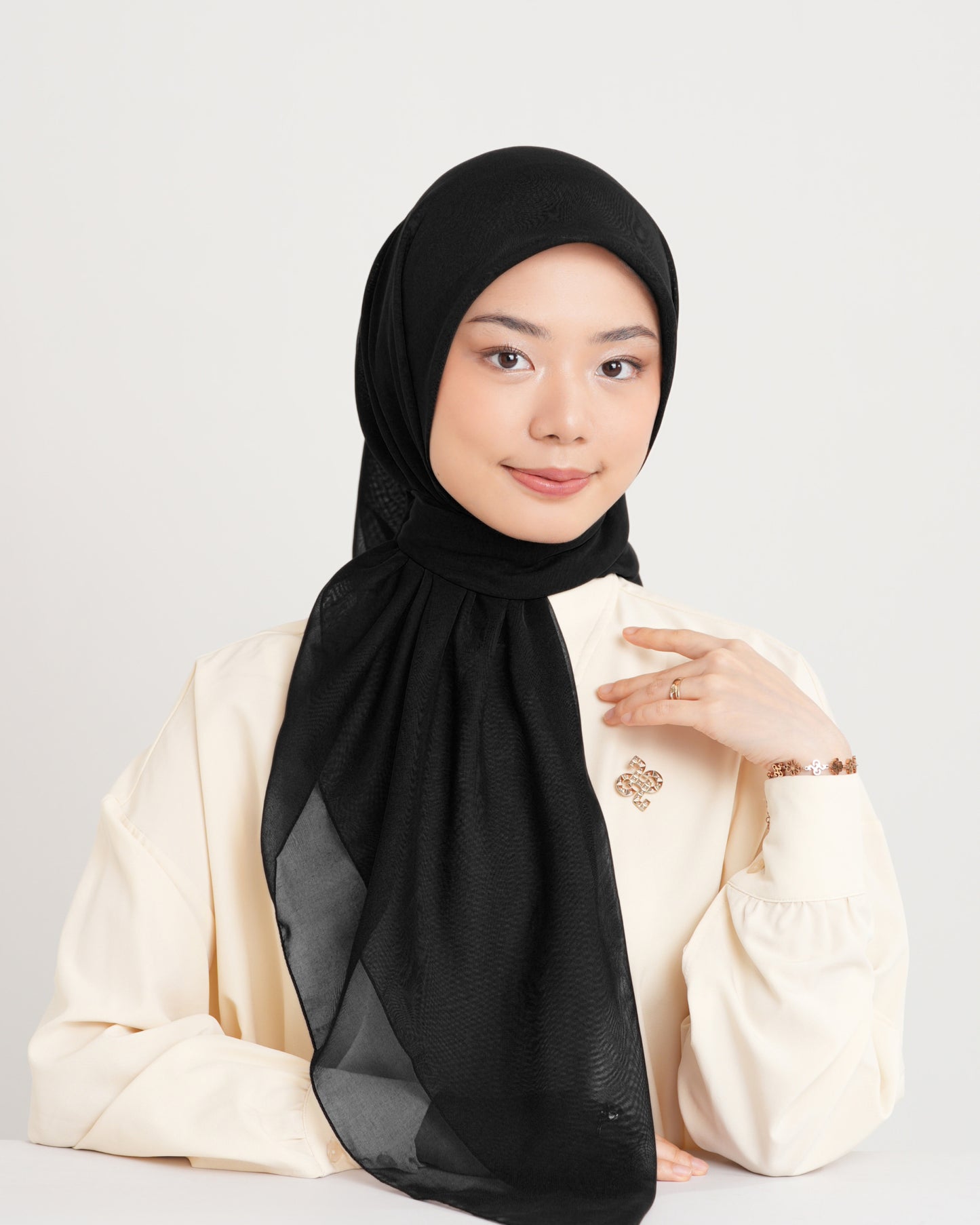 New HL Paris with Diamond Logo