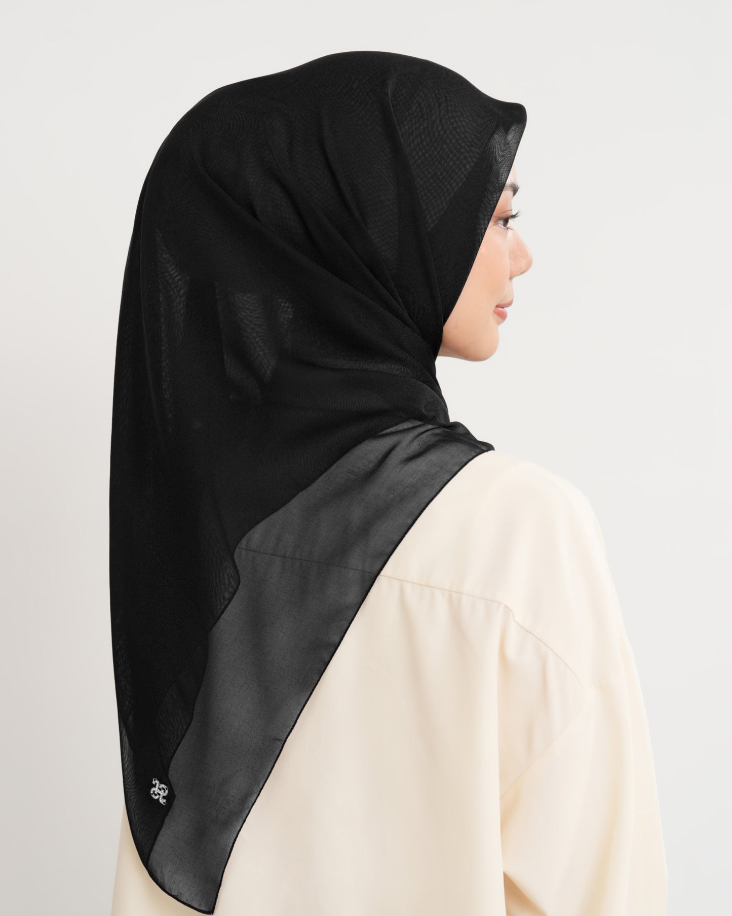 New HL Paris with Diamond Logo