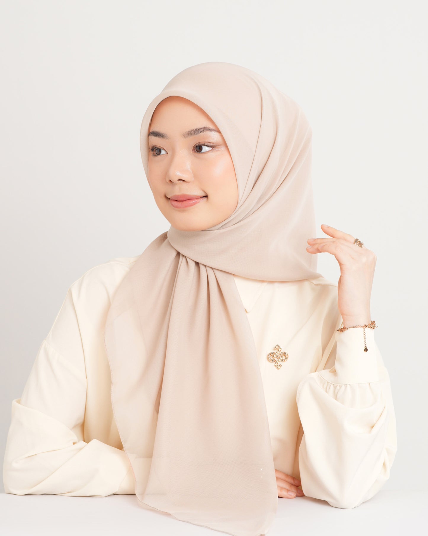 New HL Paris with Diamond Logo