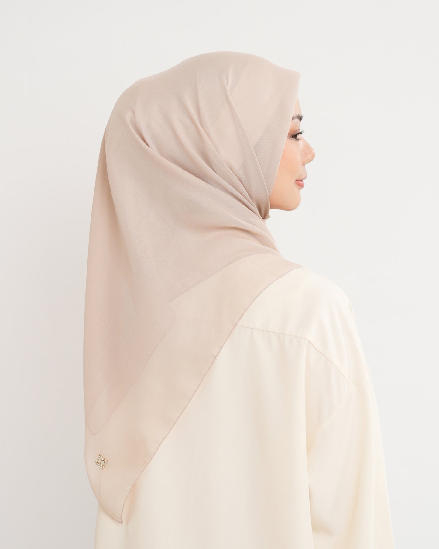 New HL Paris with Diamond Logo