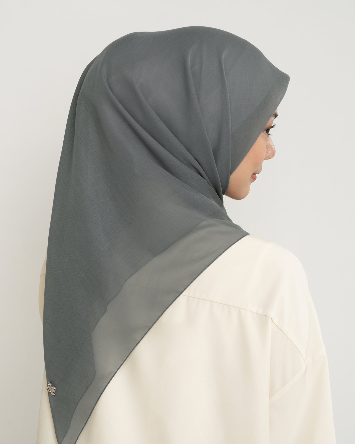 New HL Paris with Diamond Logo