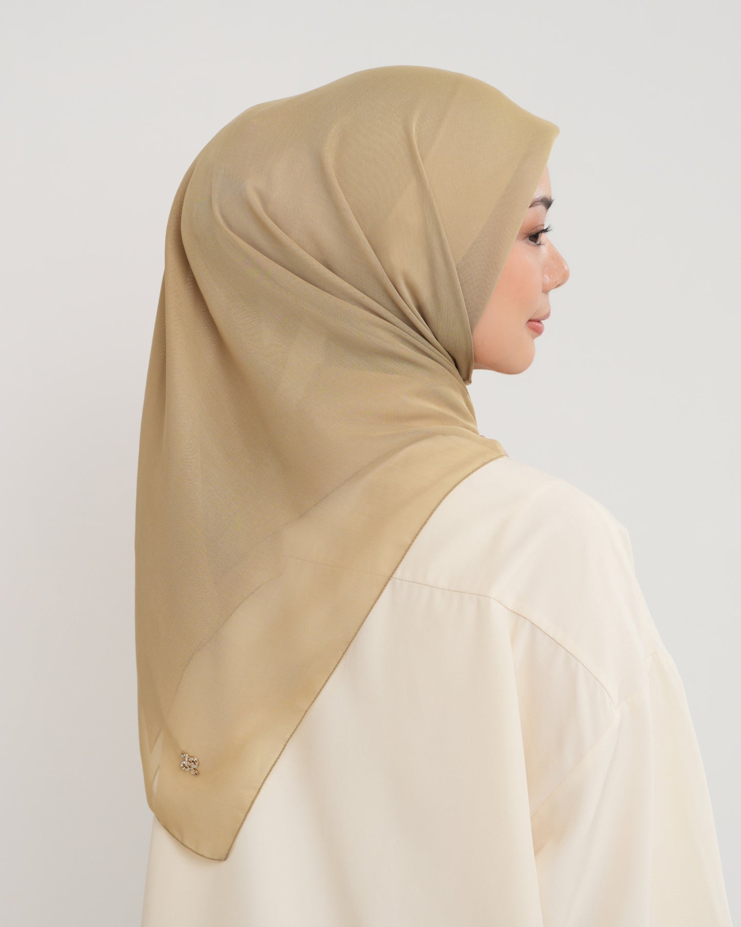 New HL Paris with Diamond Logo