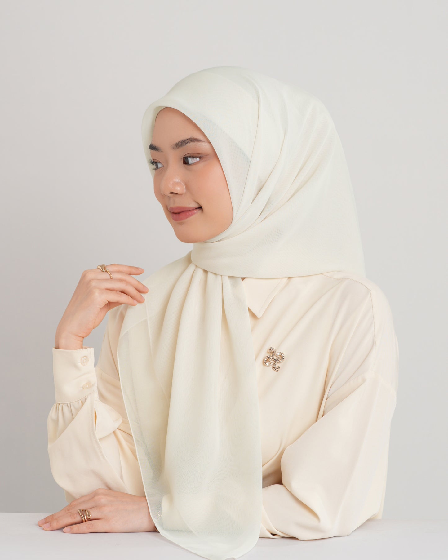 New HL Paris with Diamond Logo