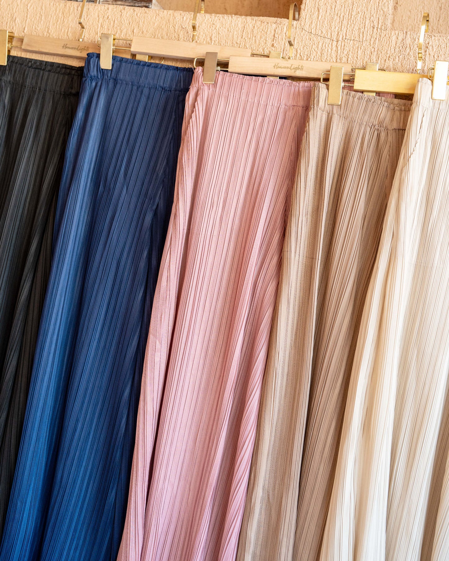 Ayumi Pleated Pants
